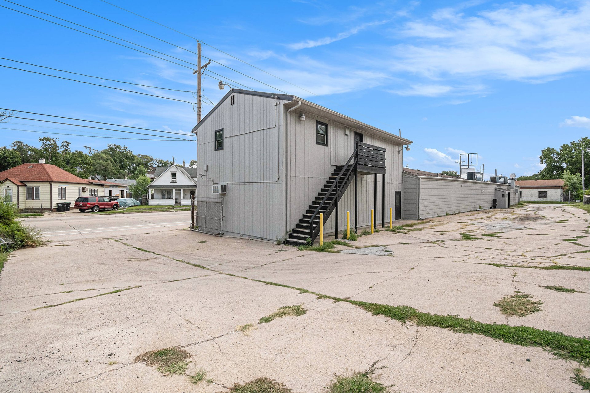 6500 Railroad Ave