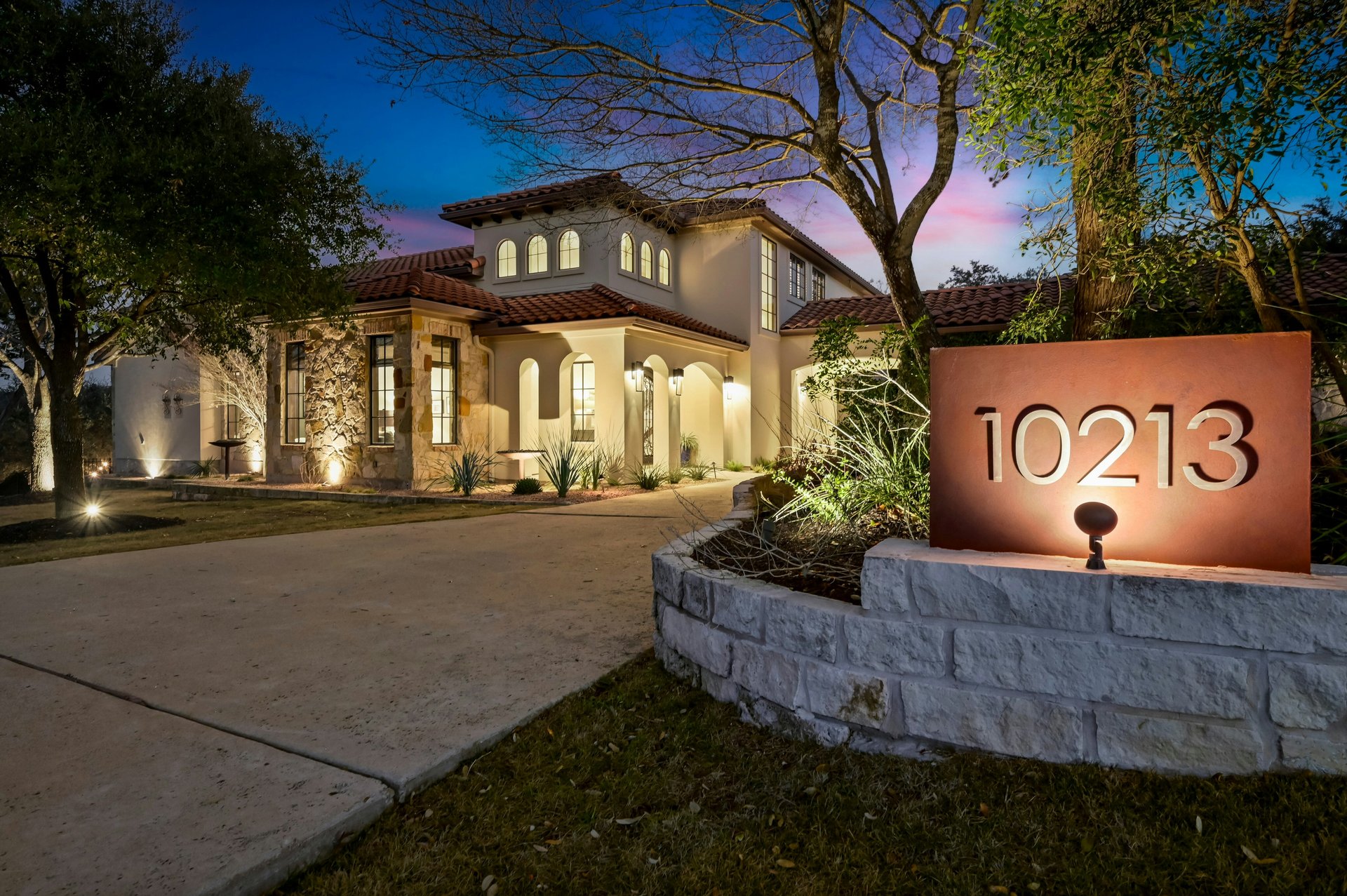 10213 Amwell Cove