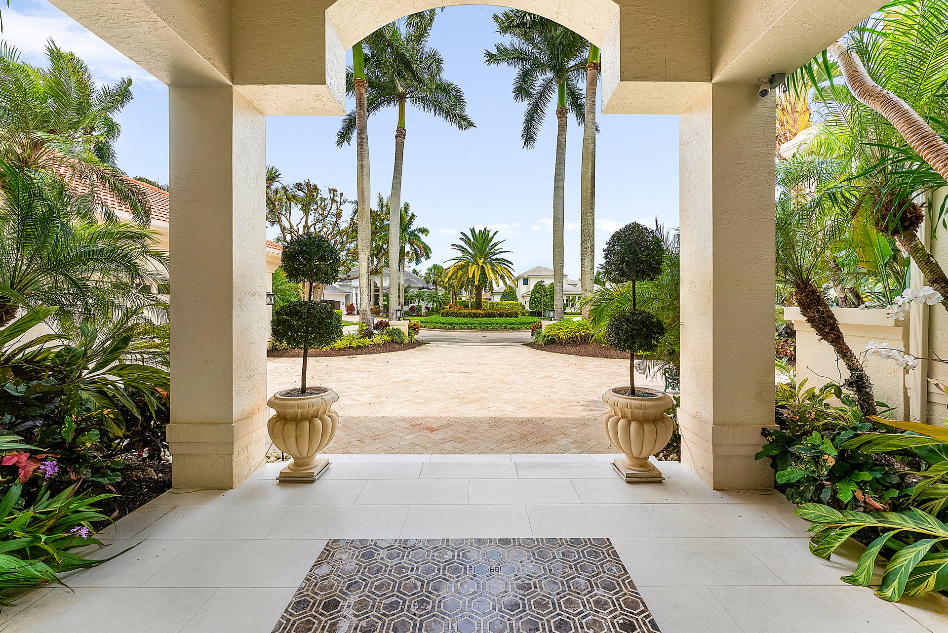 16283 Vintage Oaks Lane