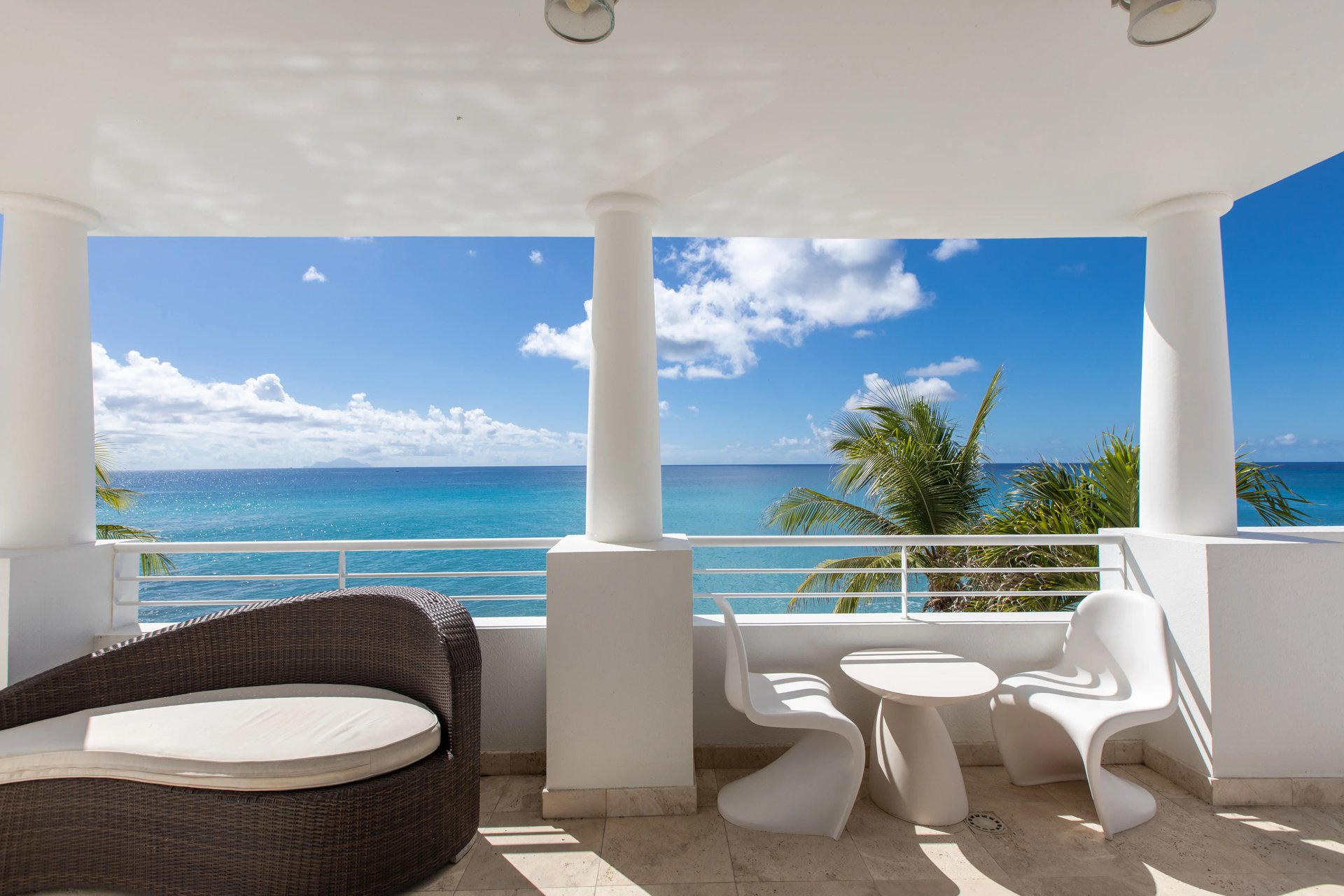 Exceptional Beachfront Villa – Cupecoy