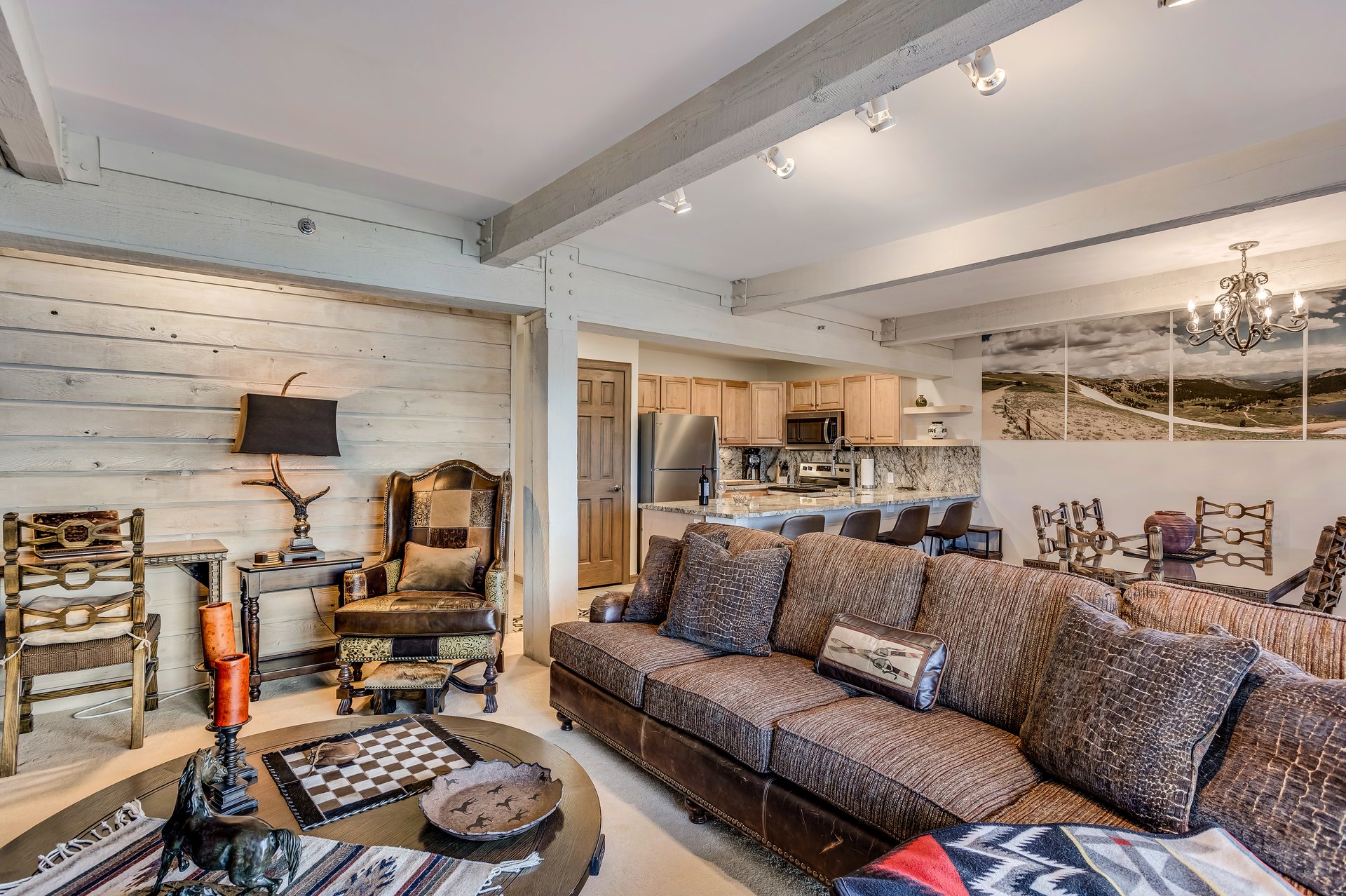 Modern Elegance Meets Mountain Comfort