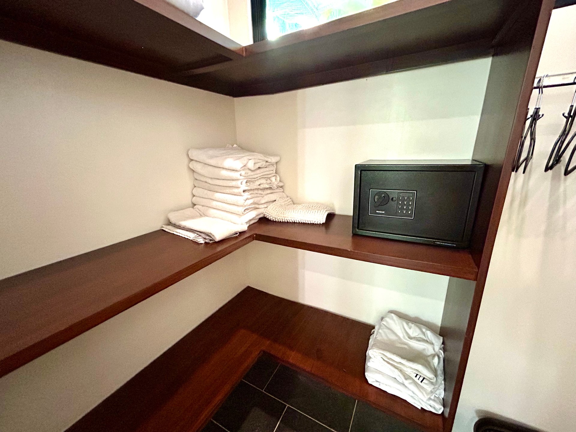 Walk-to-Everything Uvita Retreat | 3BR Home Minutes from the Beach