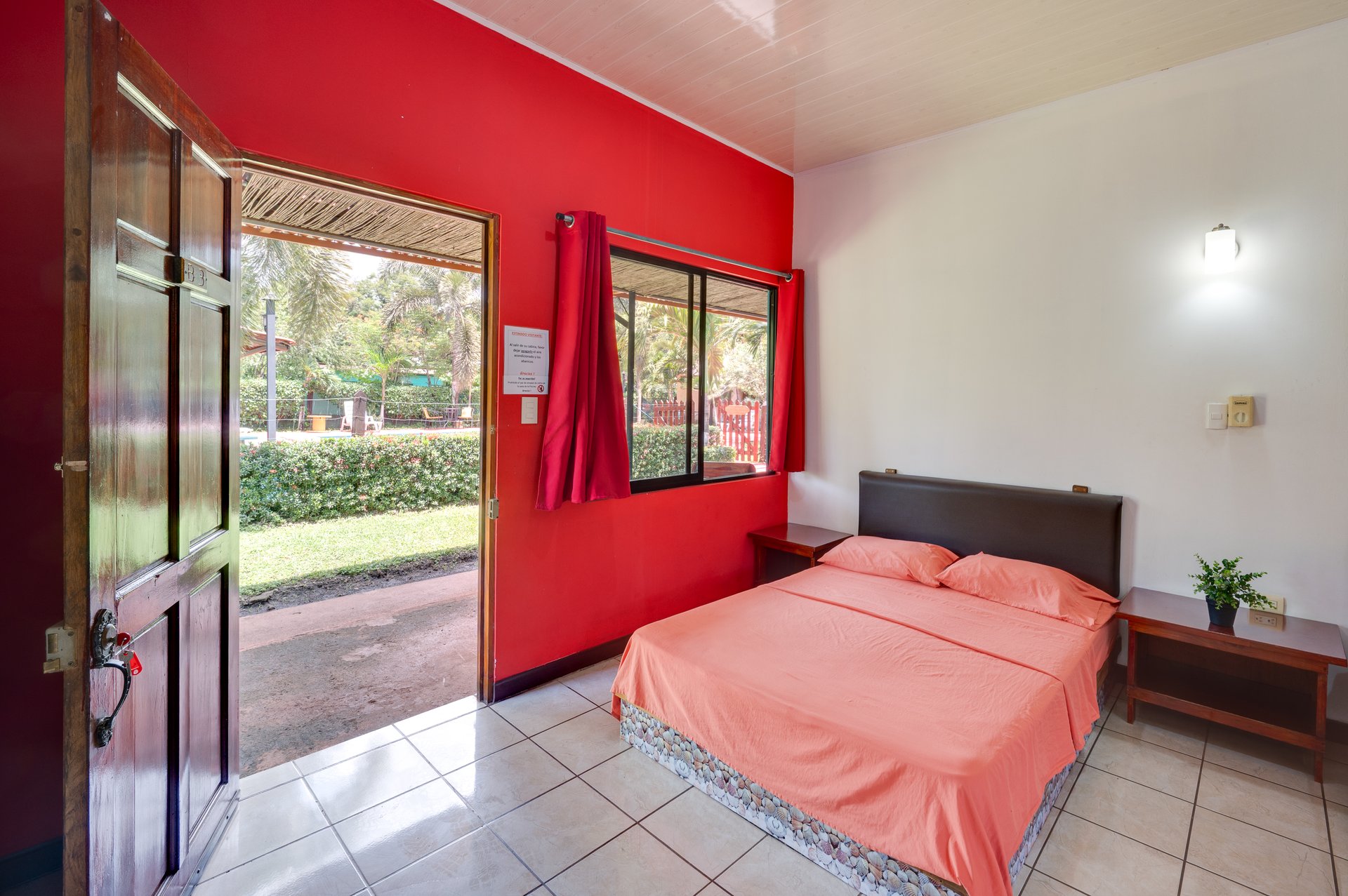 Tamarit House | Spacious Tropical Retreat in Villareal, Costa Rica