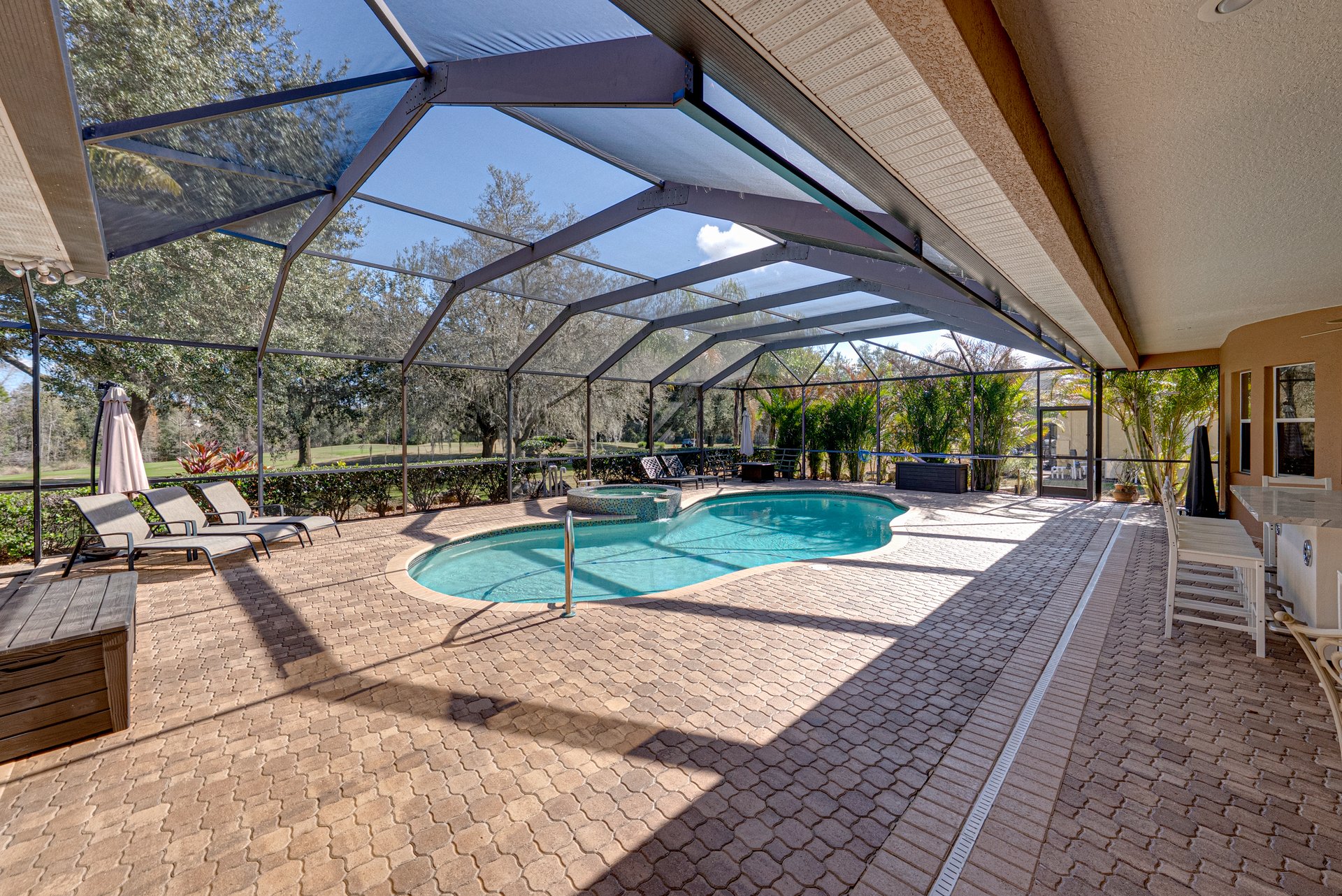 12852 GRAND TRAVERSE DR