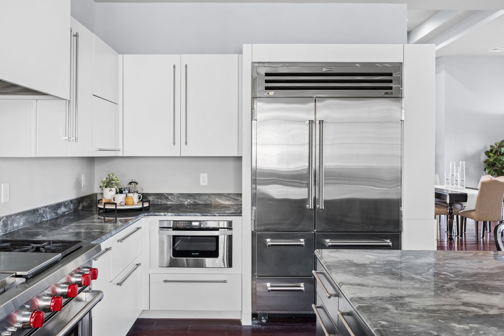 2687 Avenue Du Vlg