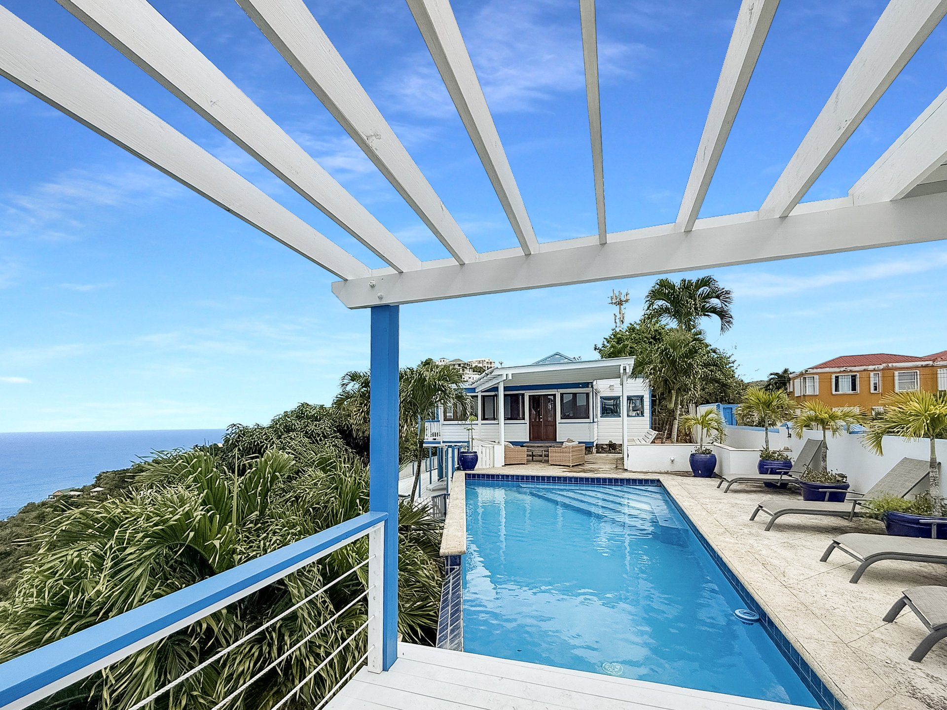 951 Casablanca-Luck Hill Standalone Home