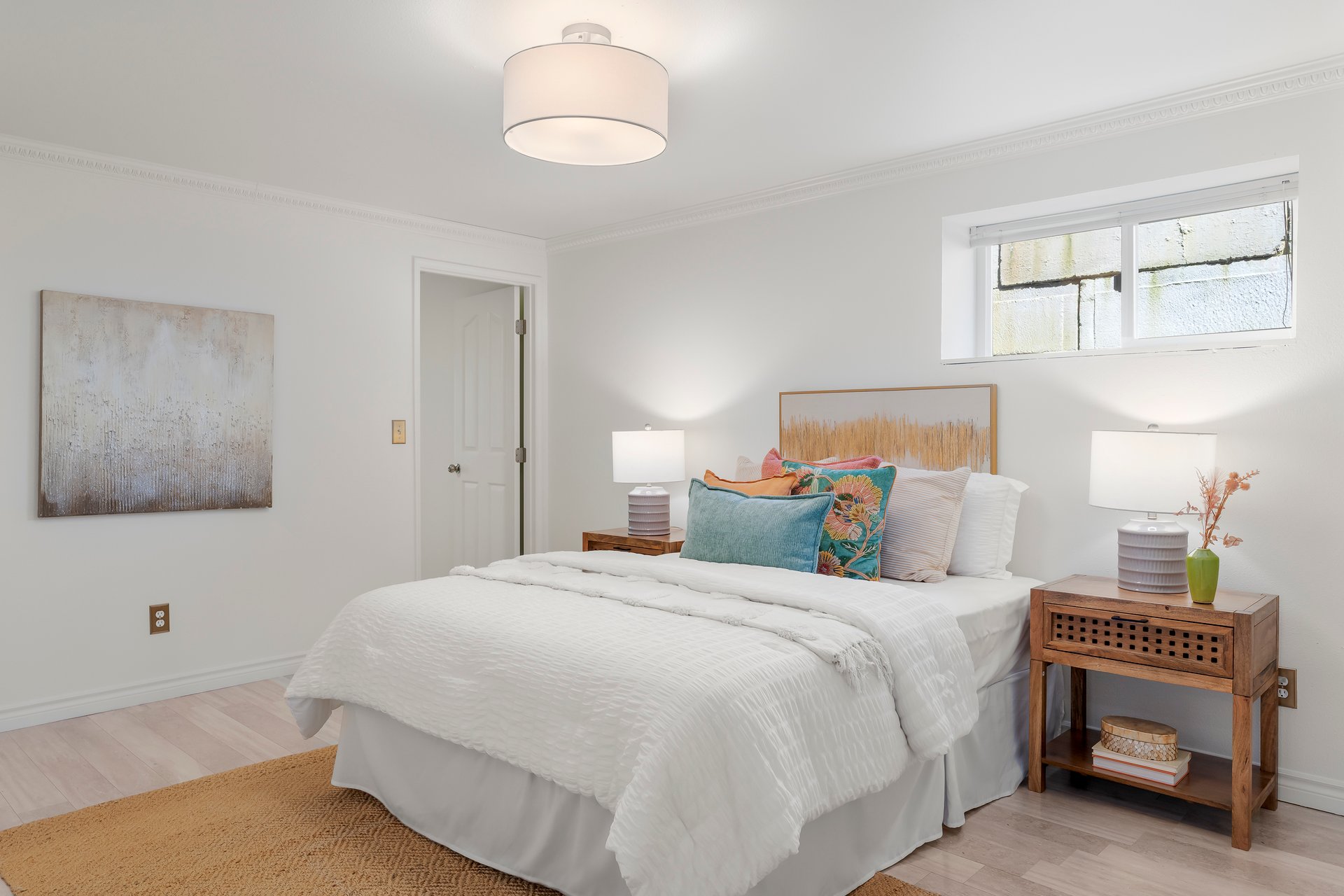 Expansive Lynnwood Living