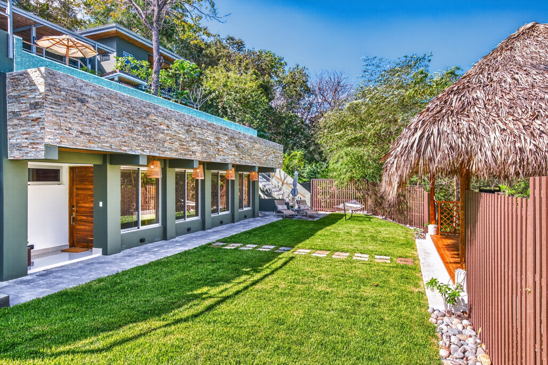 Casa Pochote | Artisan Luxury Villa in Tamarindo | Pool, Jacuzzi & Langosta Beach Club Membership Included