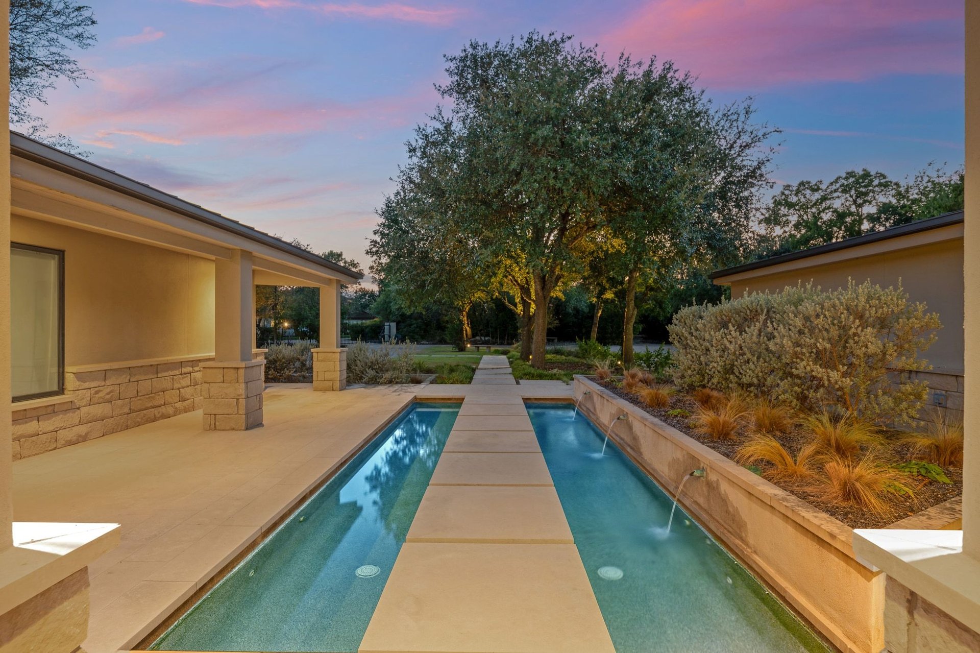 10 Hedge Lane 