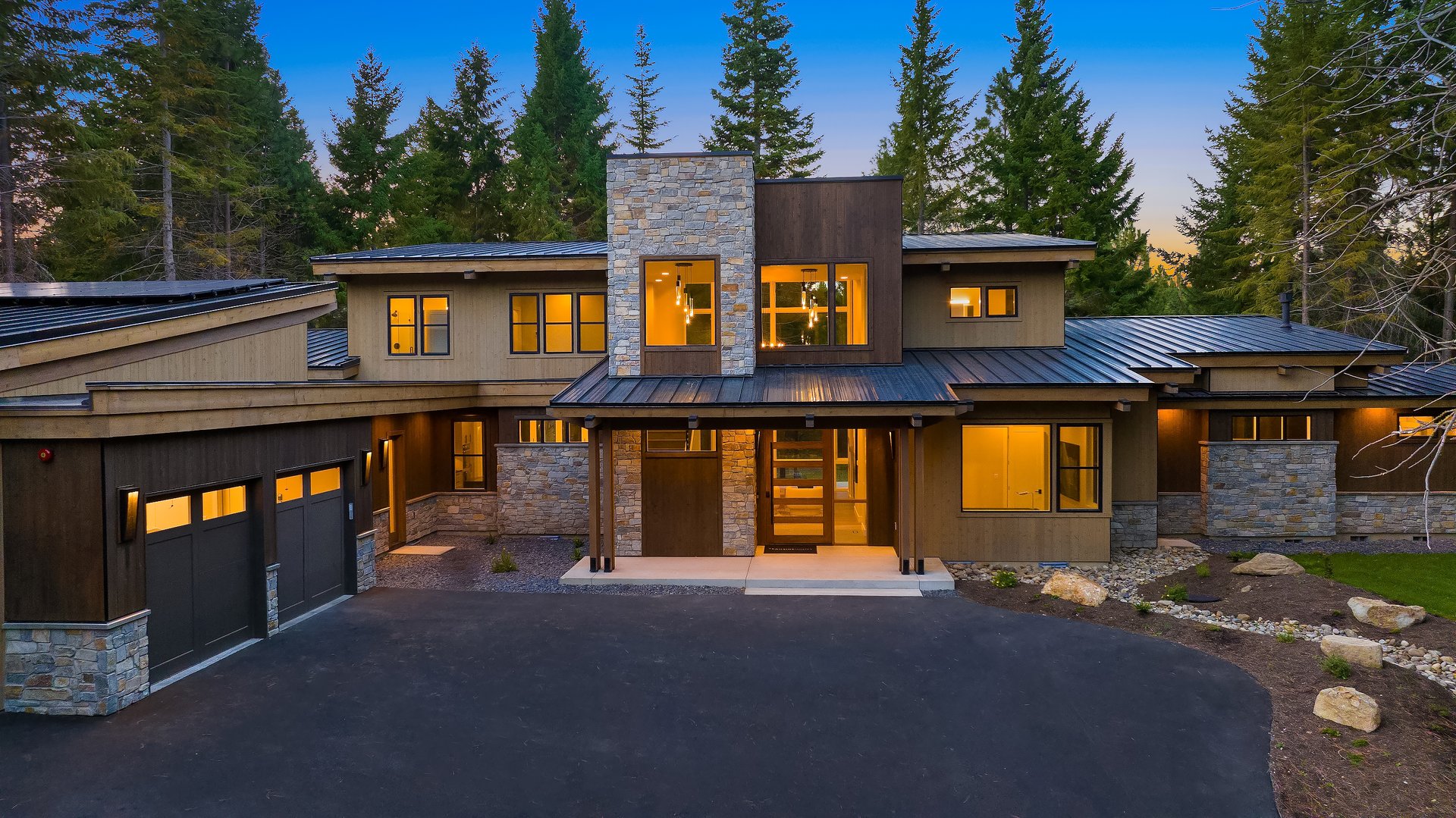 1130 Ruby King Loop