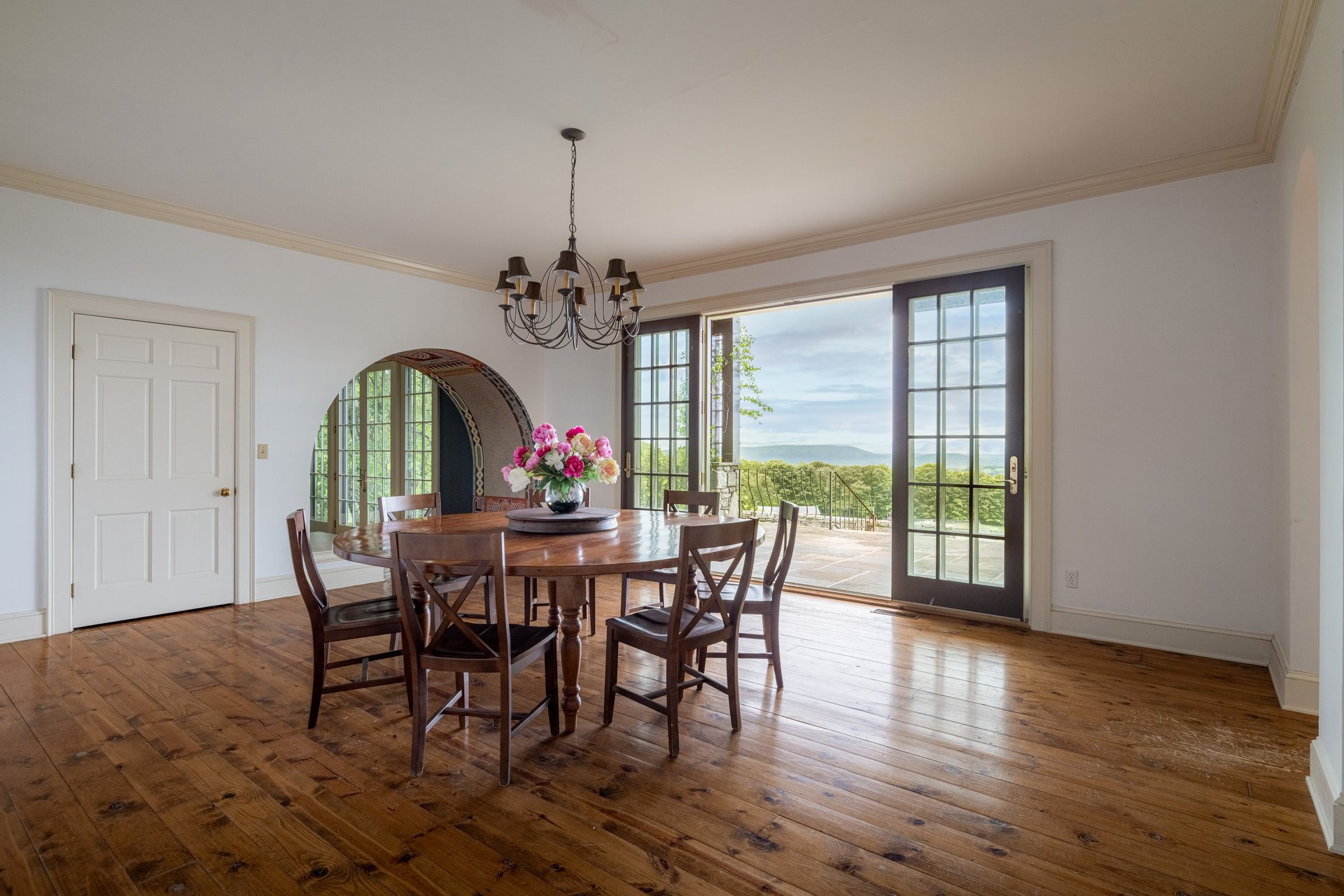 26 Mountain Farm Road 