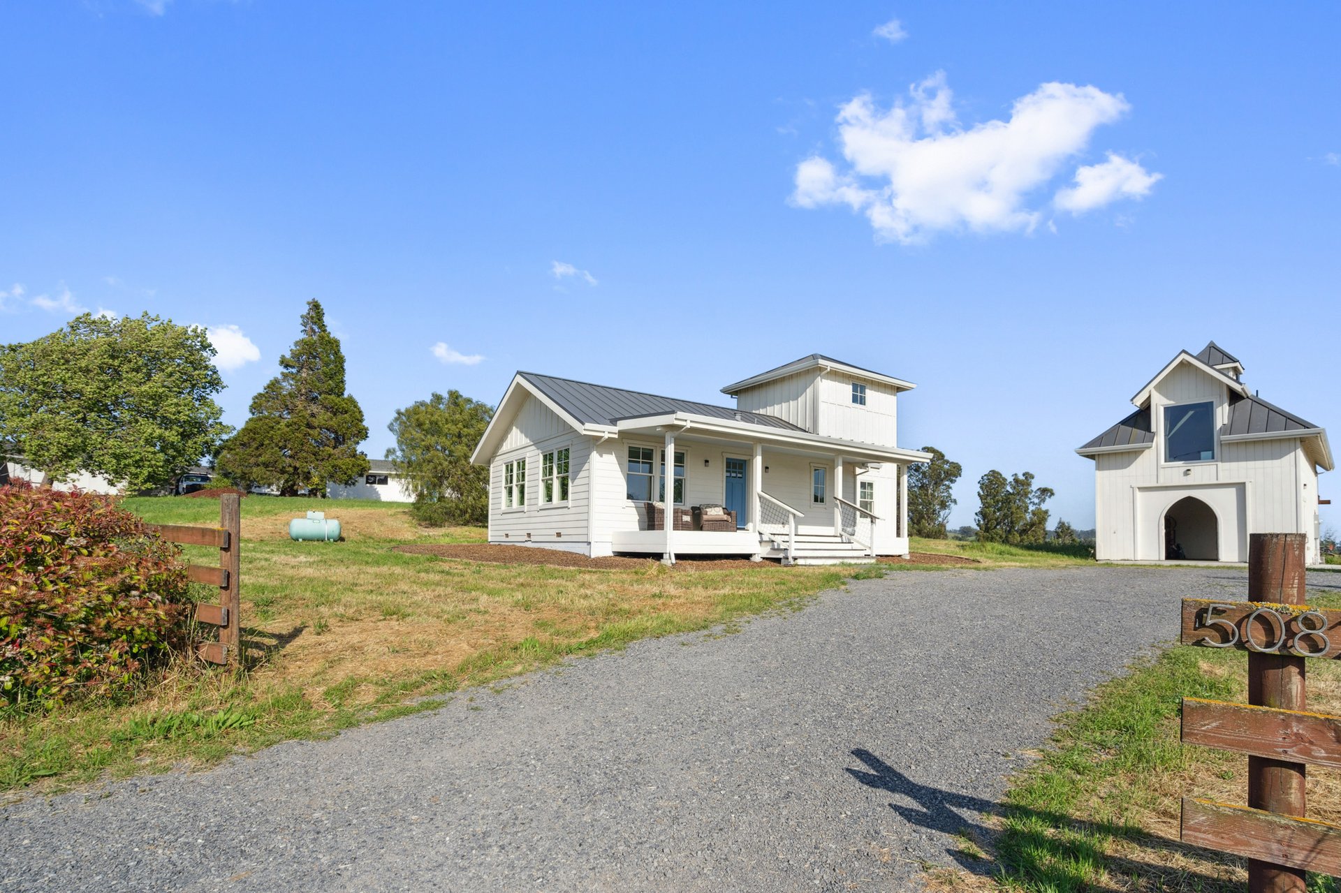 5082 Lakeville Hwy