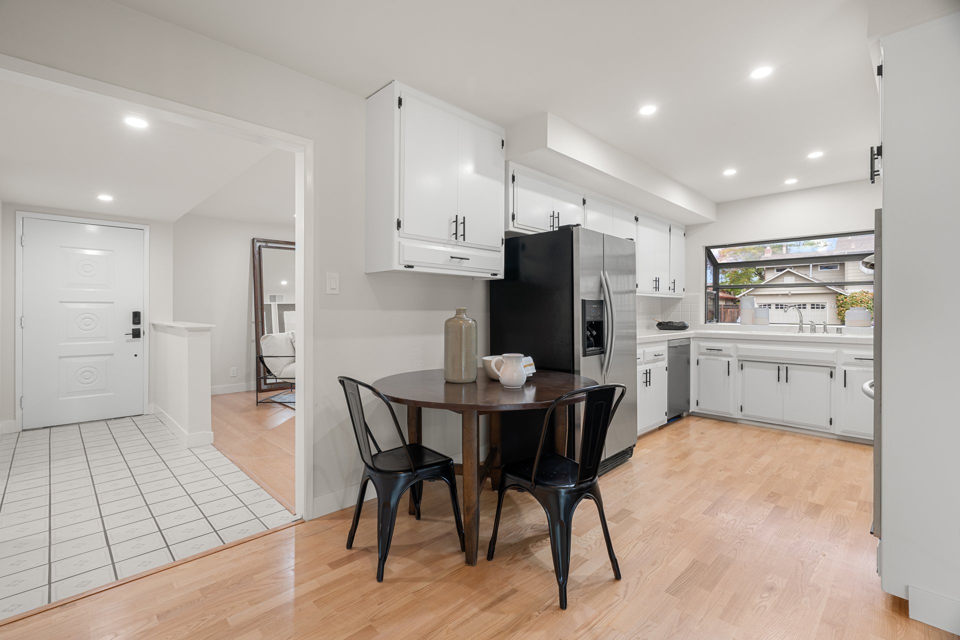 699 Cornell DR