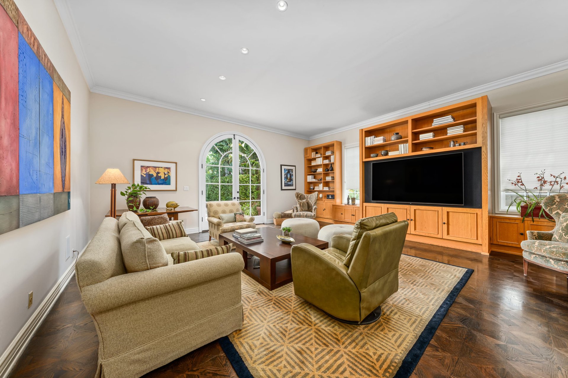 14811 Sutton St, Sherman Oaks