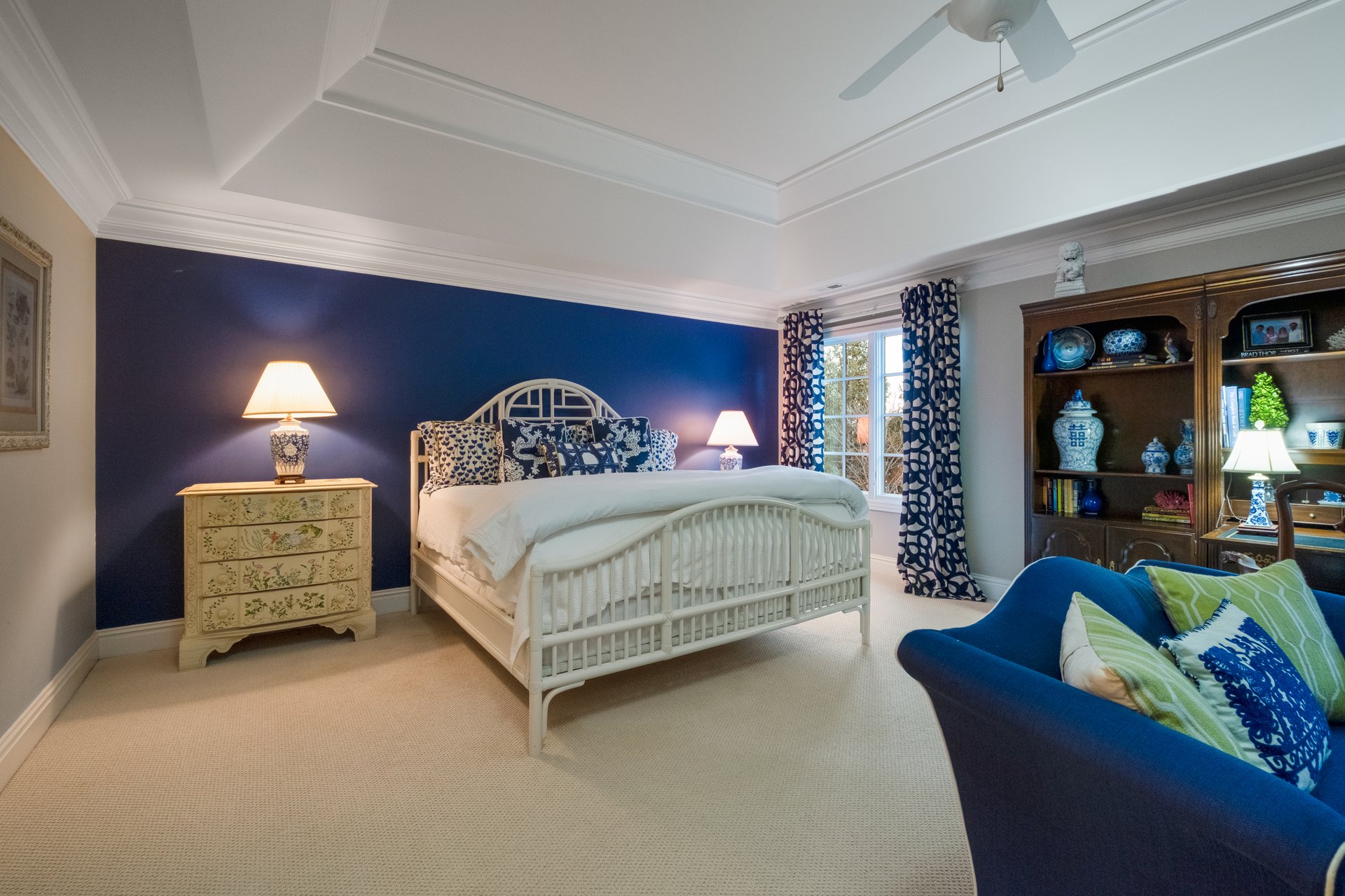 A Town & Country Sanctuary on 2+ Acres With a Surprising Backdrop 
