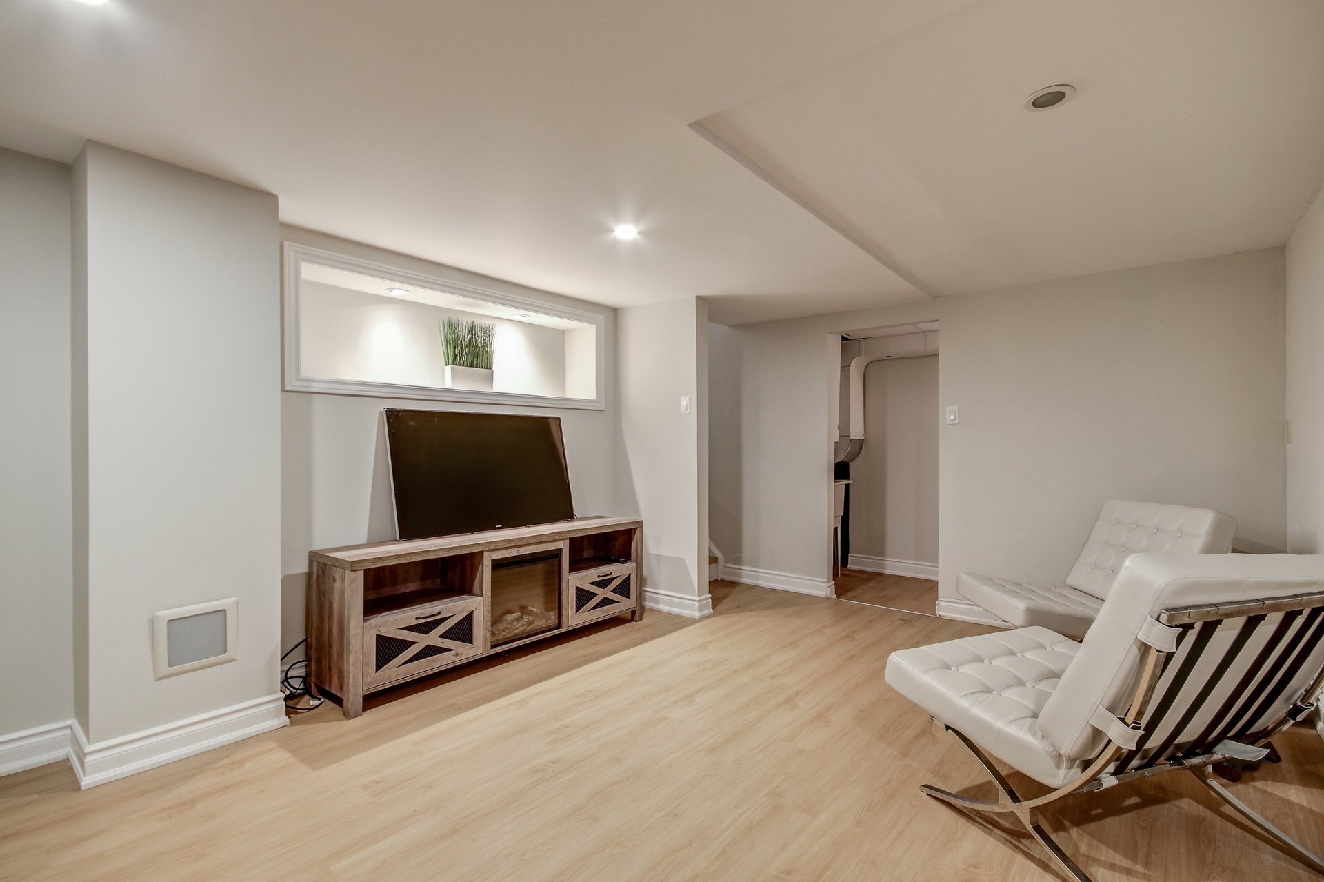 5264 Woodhaven Dr
