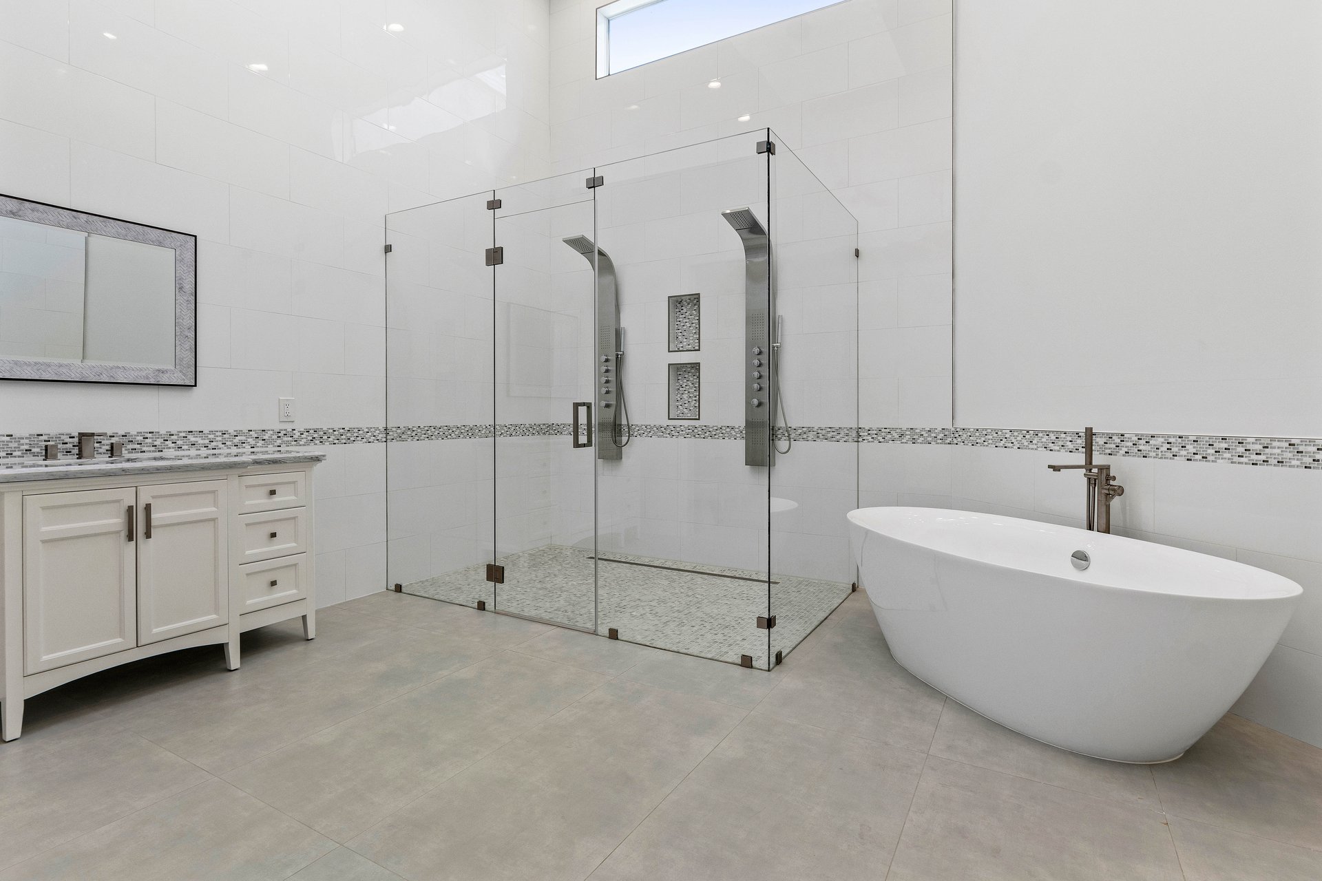 17371 Bridleway Trail