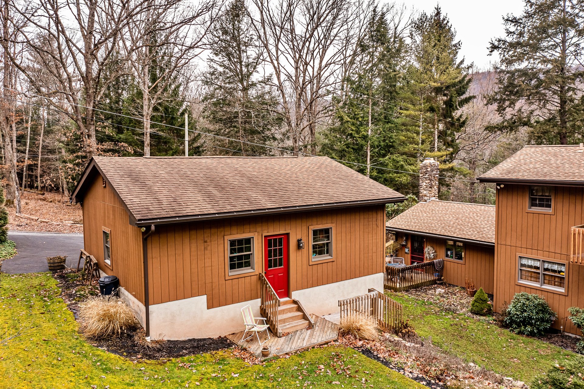 2716 Mountain Road