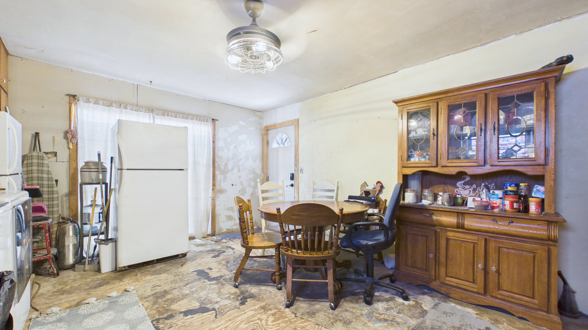 717 N Roberson