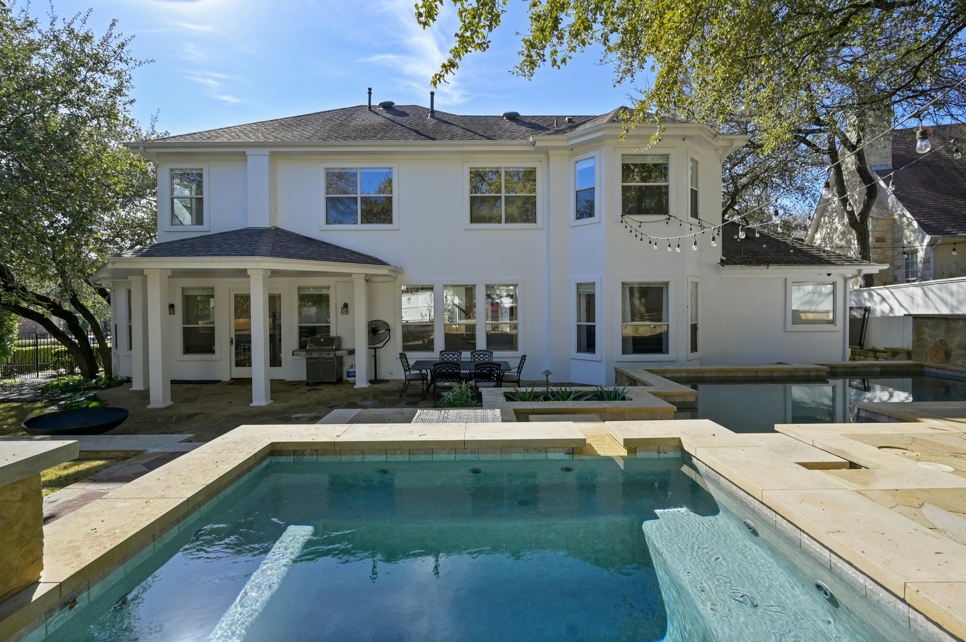 6615 Dogwood Creek 