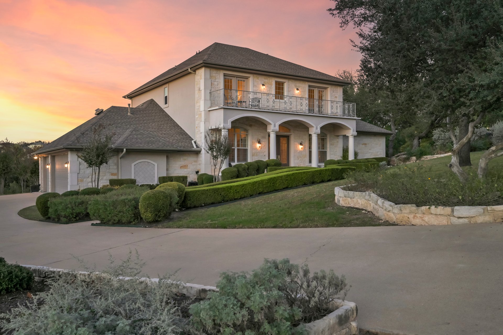 3322 Far View Drive