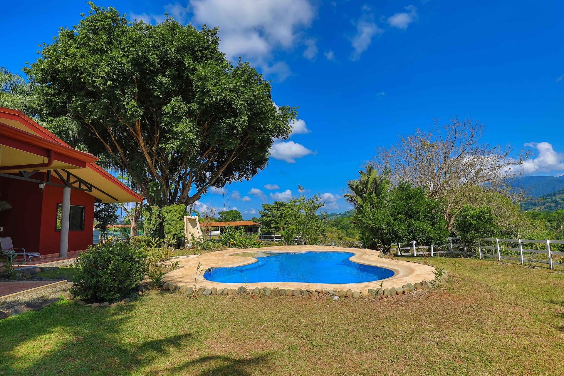 Hacienda-Style Retreat For Sale in Naranjito