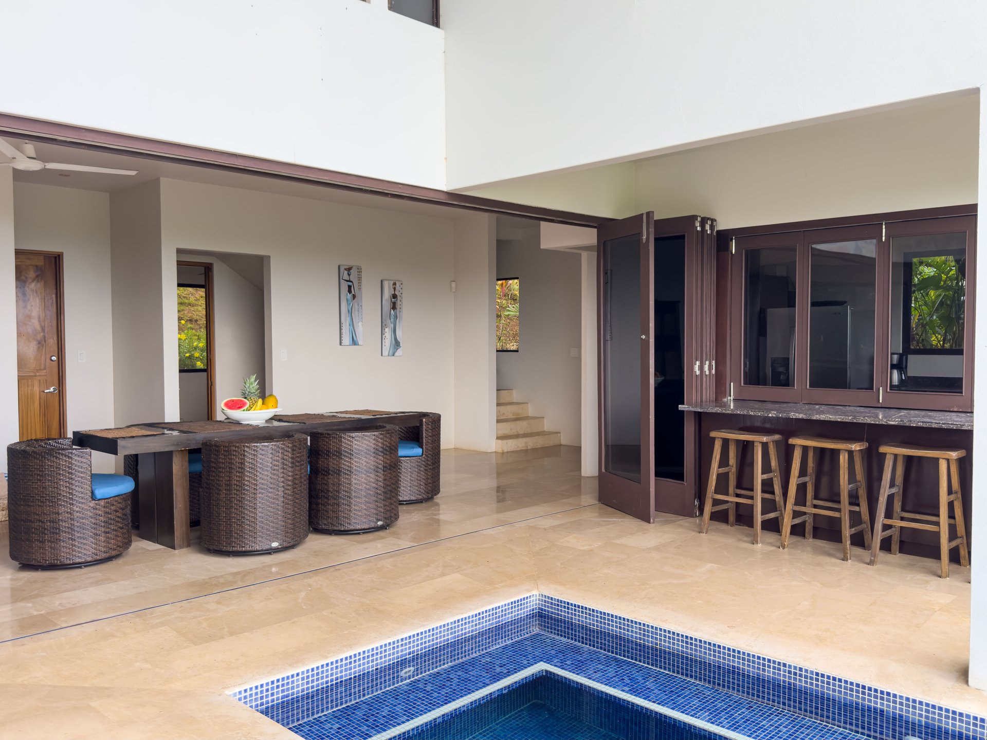 Stylish 4 bedroom home in the popular Dominicalito community, 7 minutes to the beach