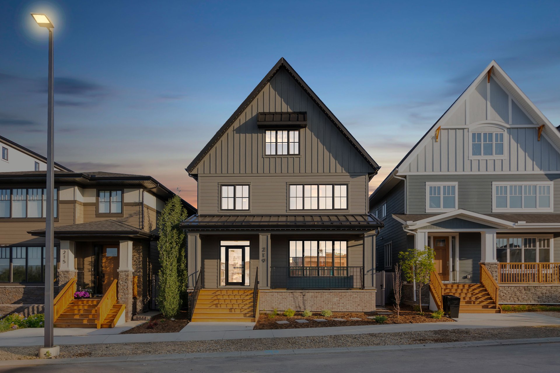 219 Calais Drive SW