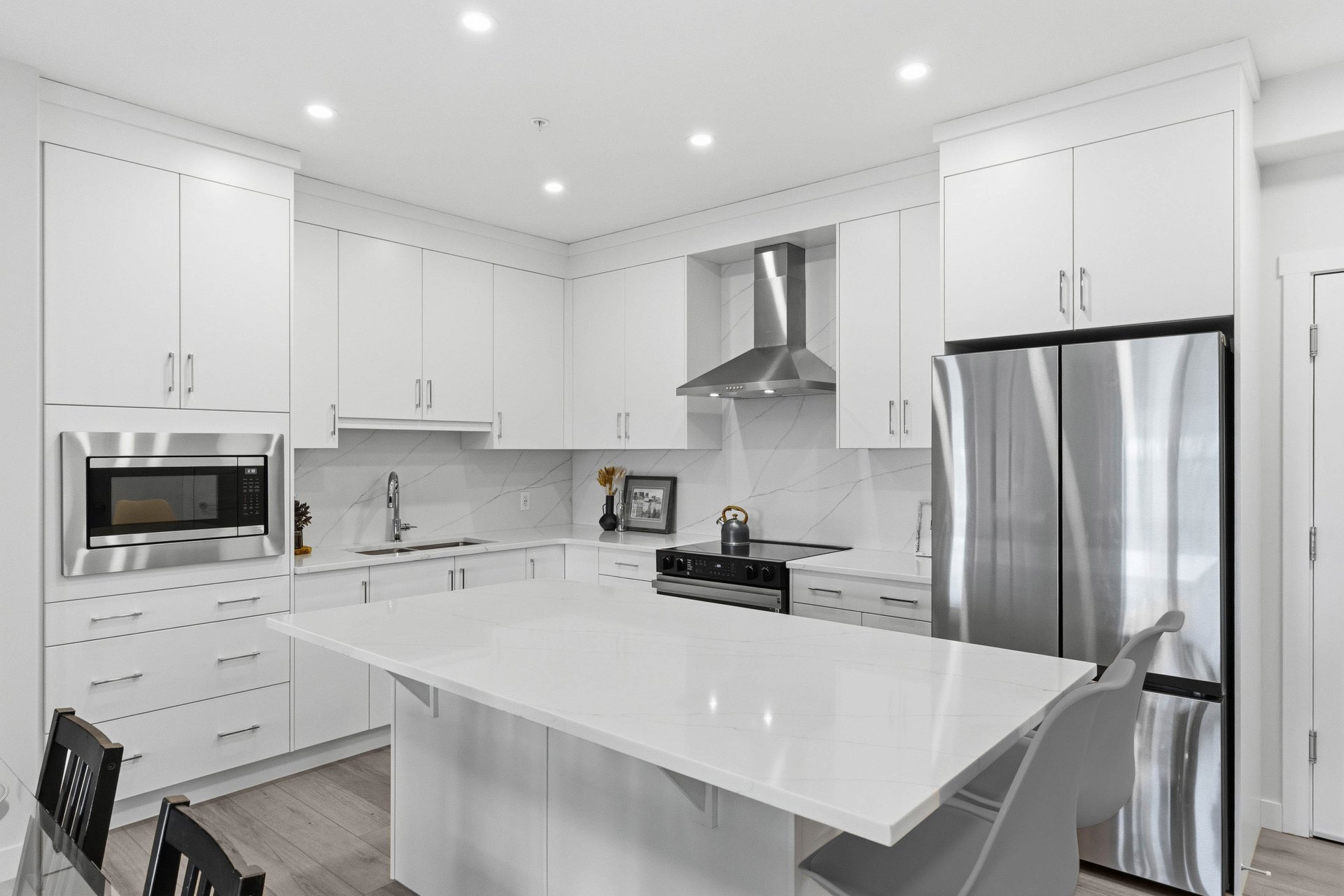 81 Arbour Lake View NW Unit: 1306