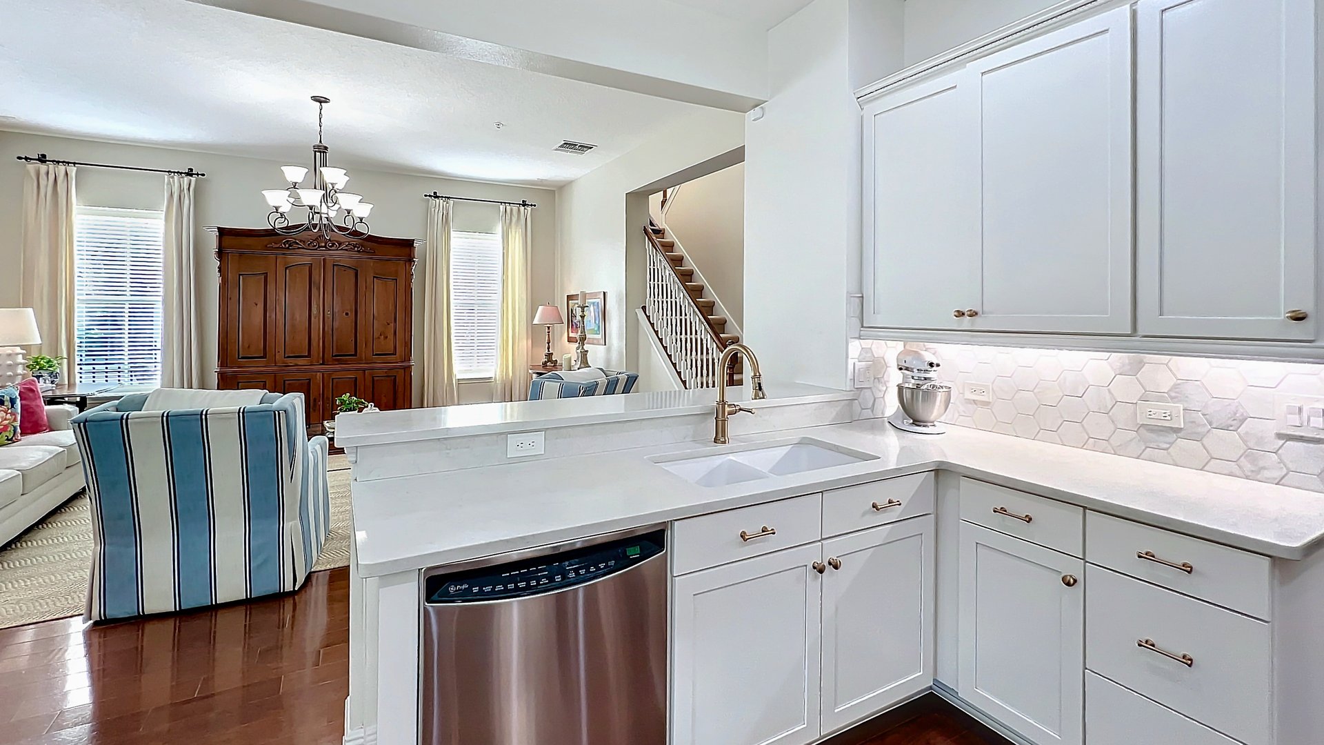 Gracious Baldwin Park Traditional