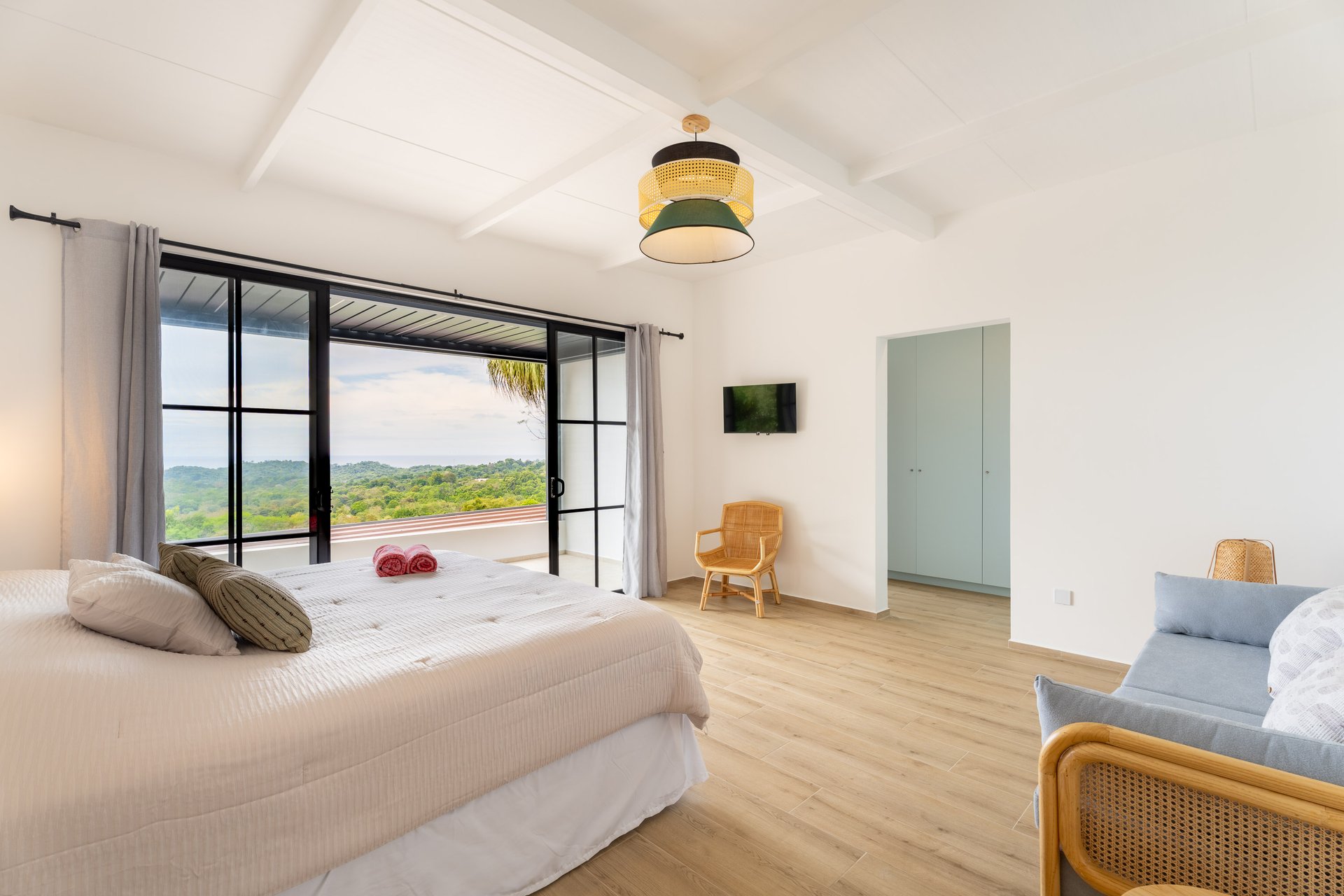 Villa Leoni Sunset Ocean View Sanctuary