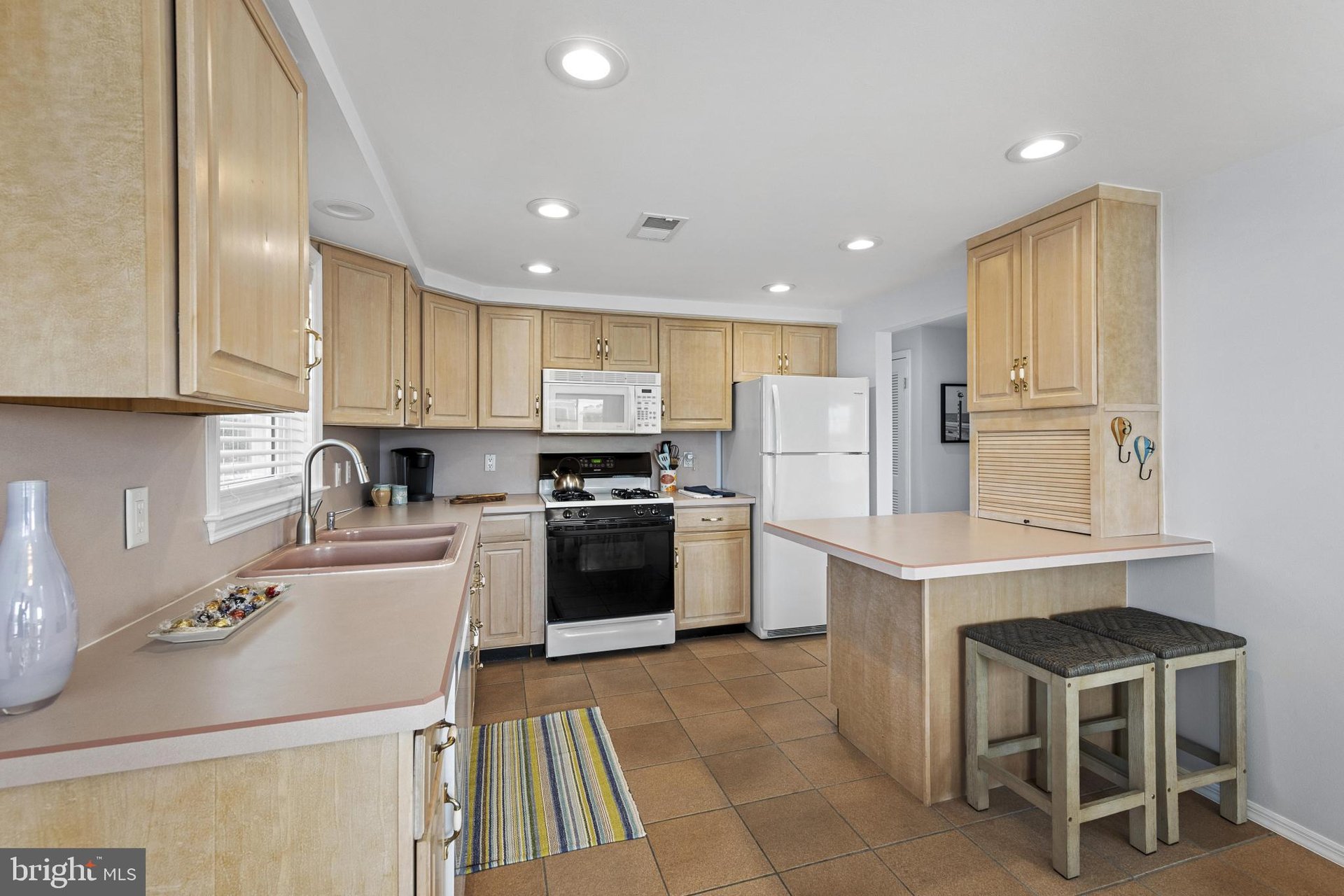 229 Merivale Avenue 2nd Floor
