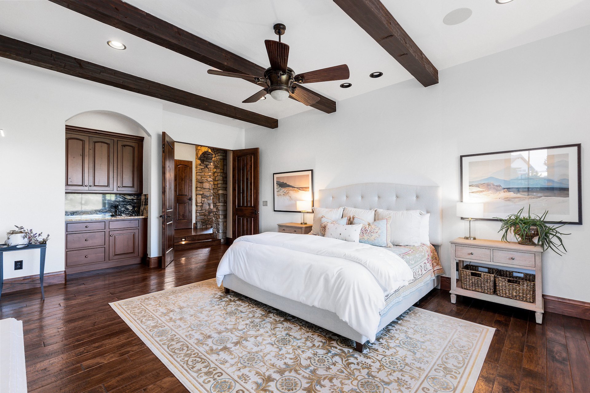 7208 Raphael Lane