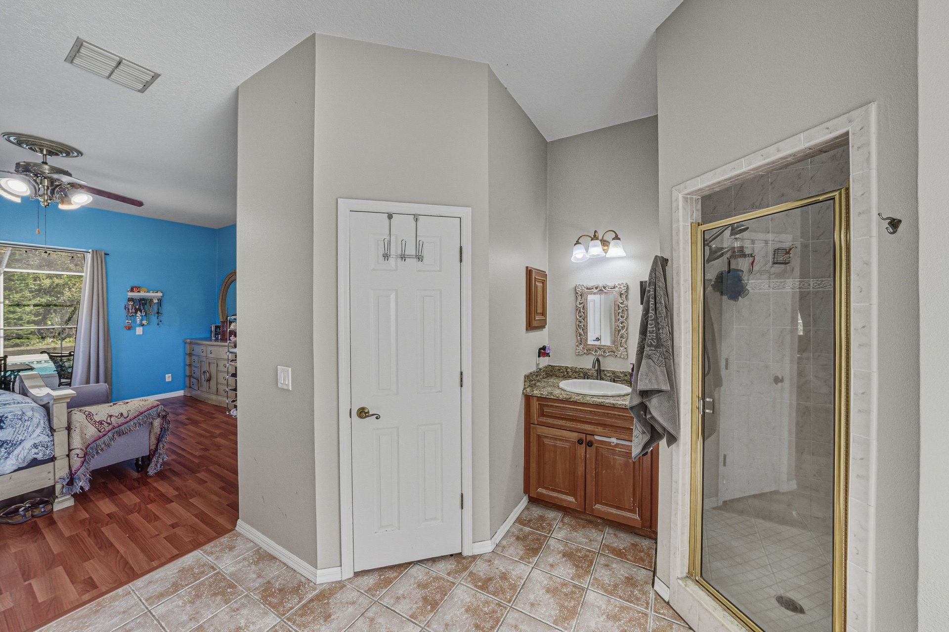 3926 MEADOWLARK CT