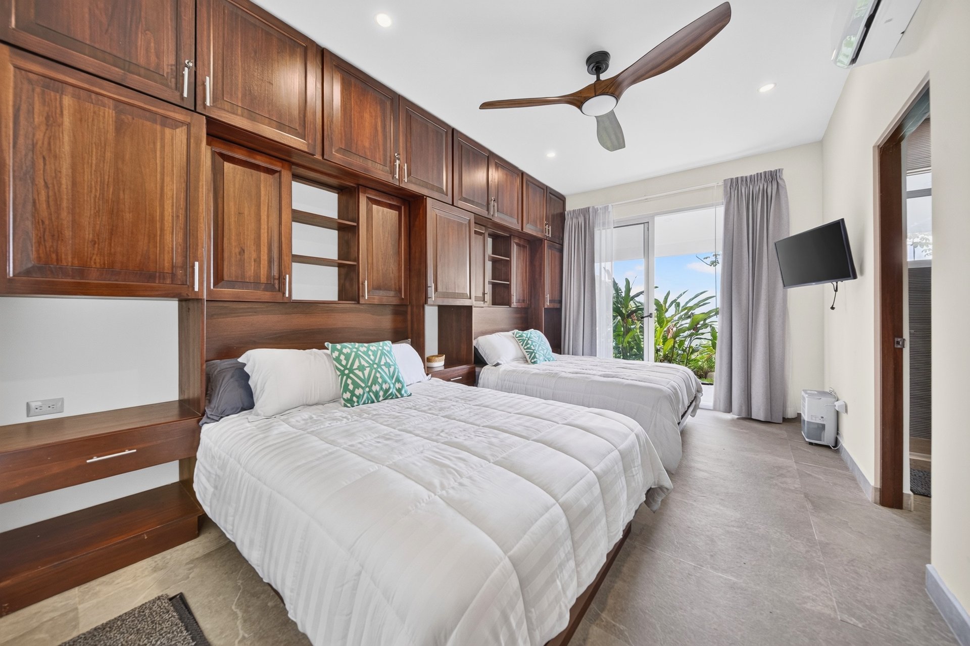 Luxury Ocean View Homestead | A Self-Sufficient Tropical Estate