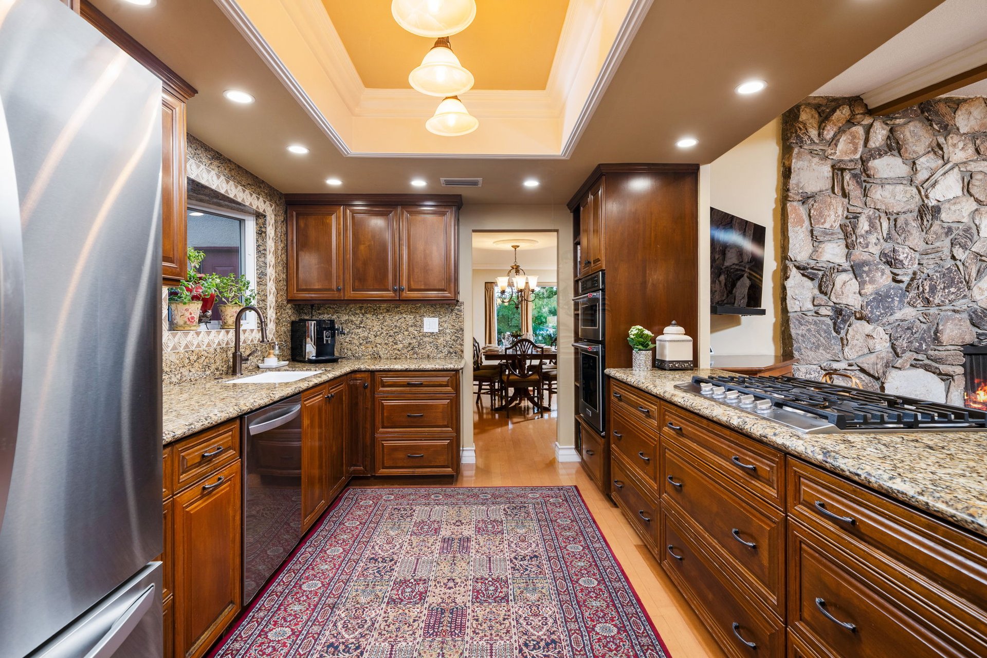 2309 Perry Court