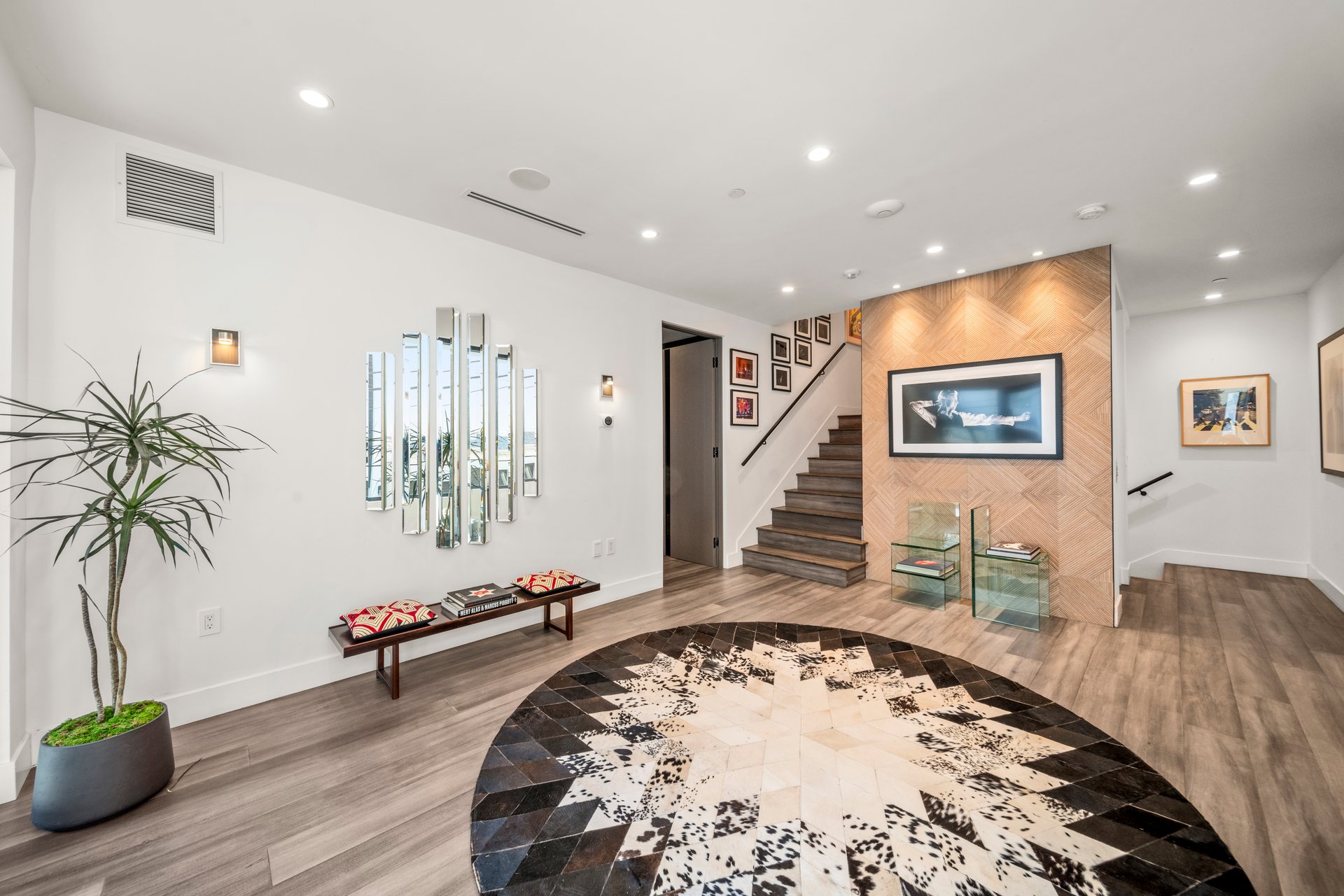 8145 Willow Glen Rd