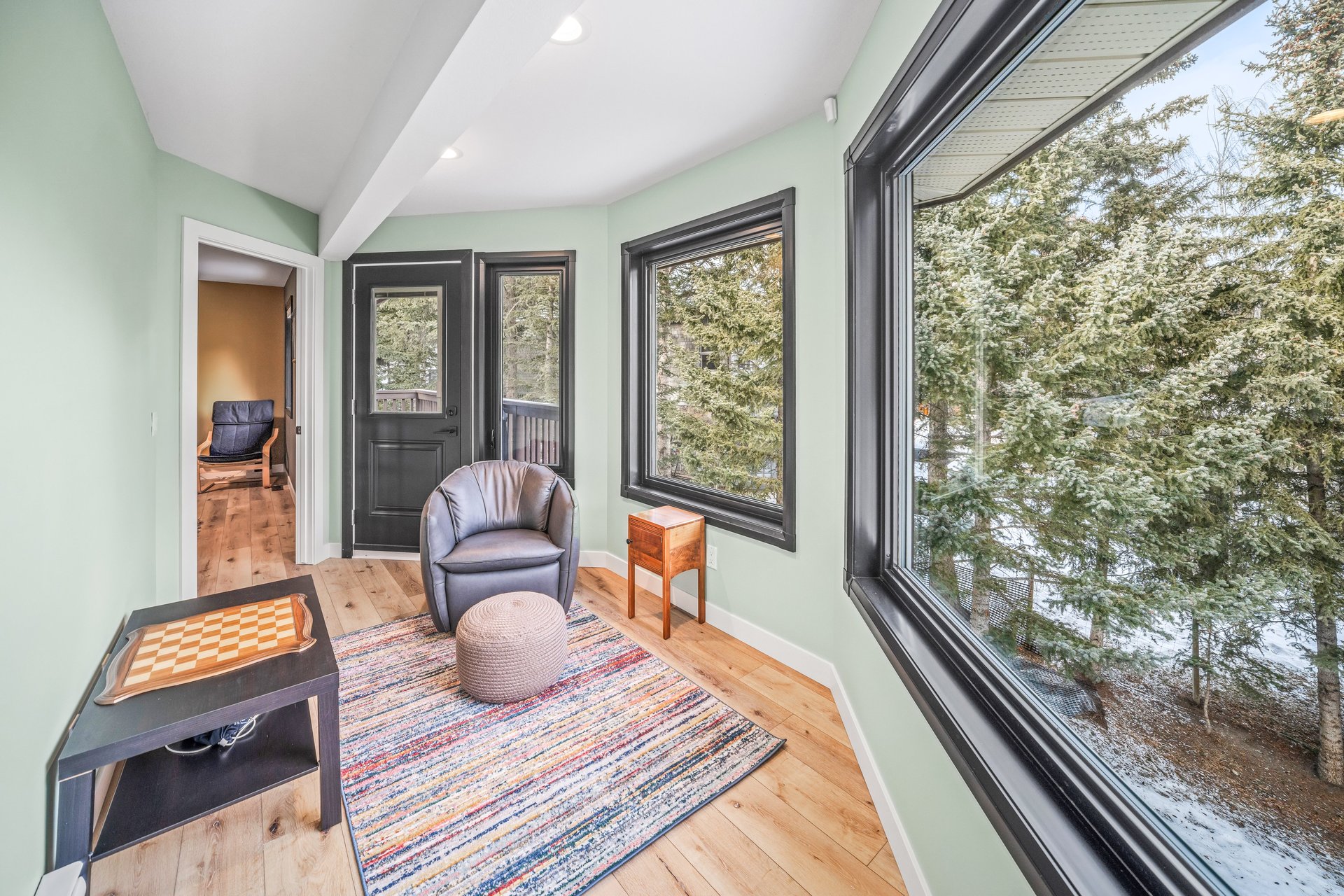 108 Lougheed Circle