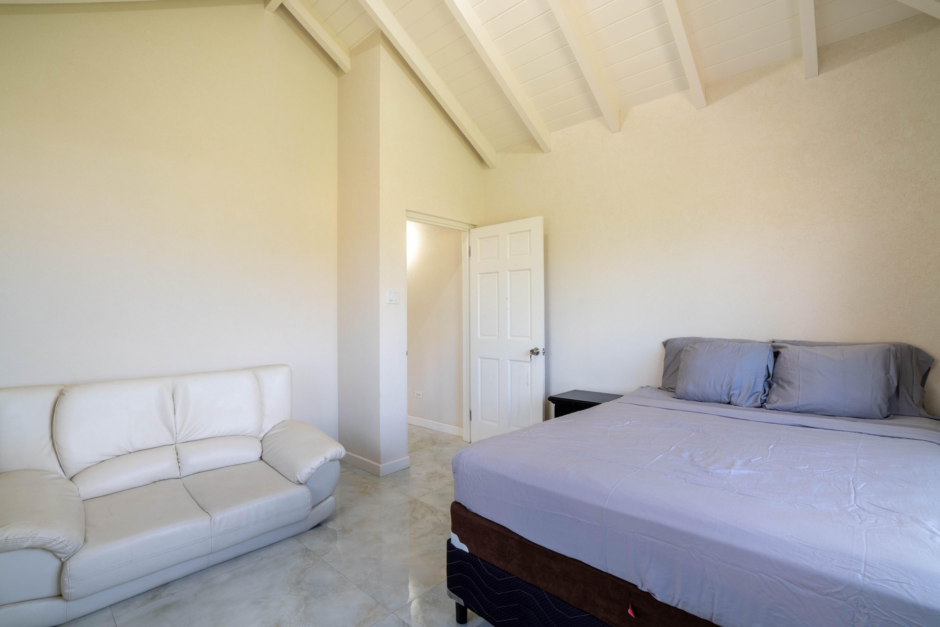 Halls Villa 