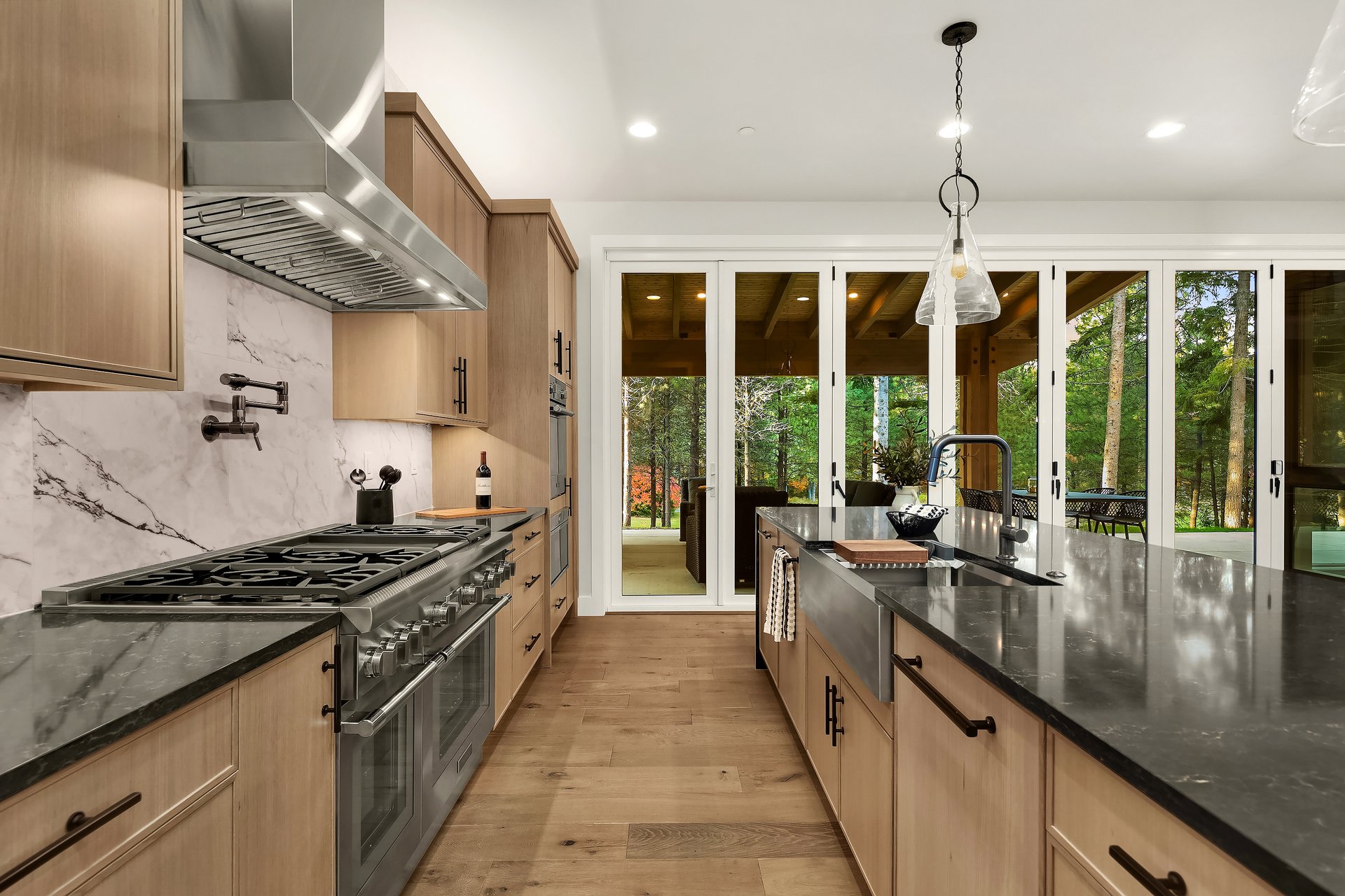 1130 Ruby King Loop