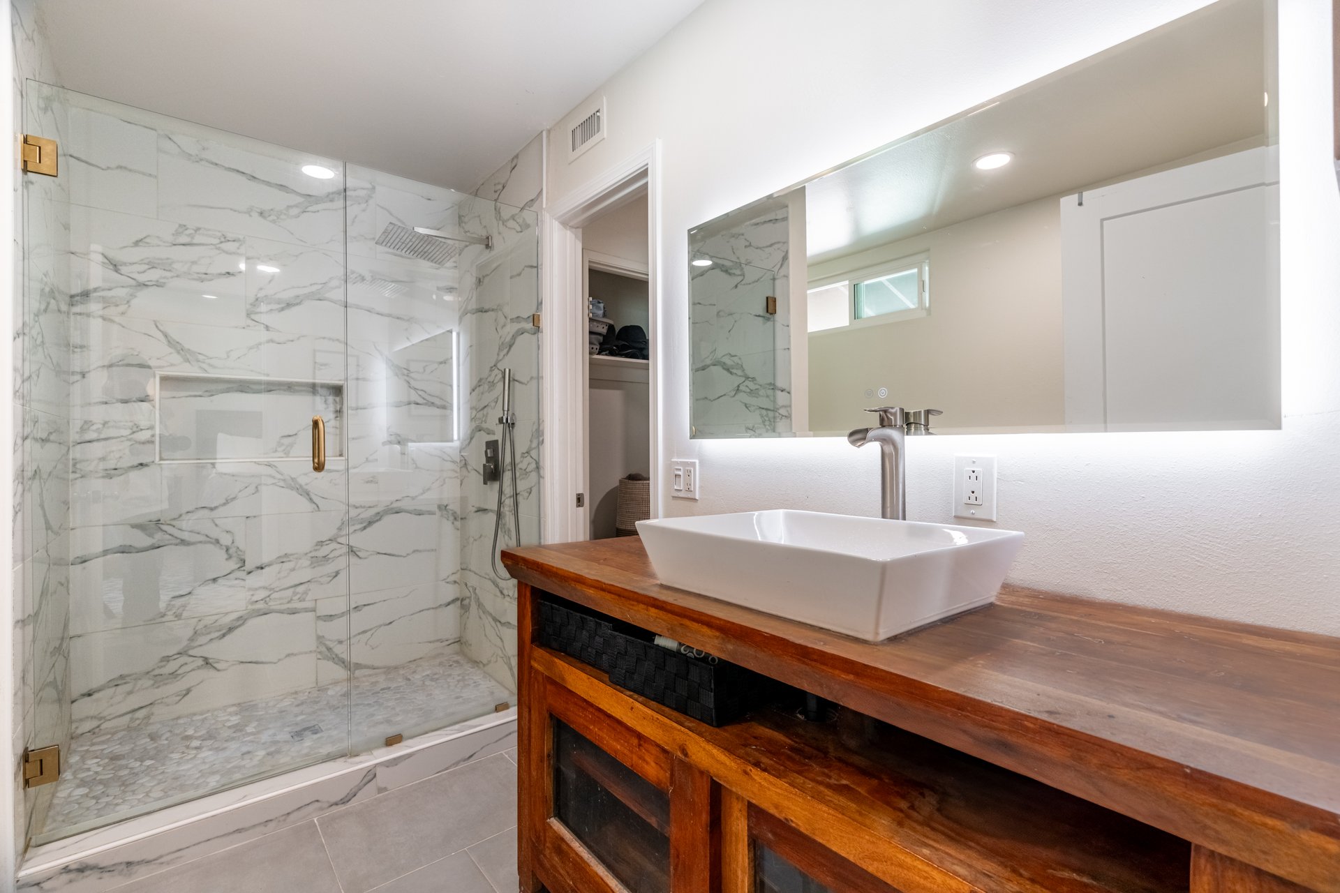 31550 Agoura Road 3