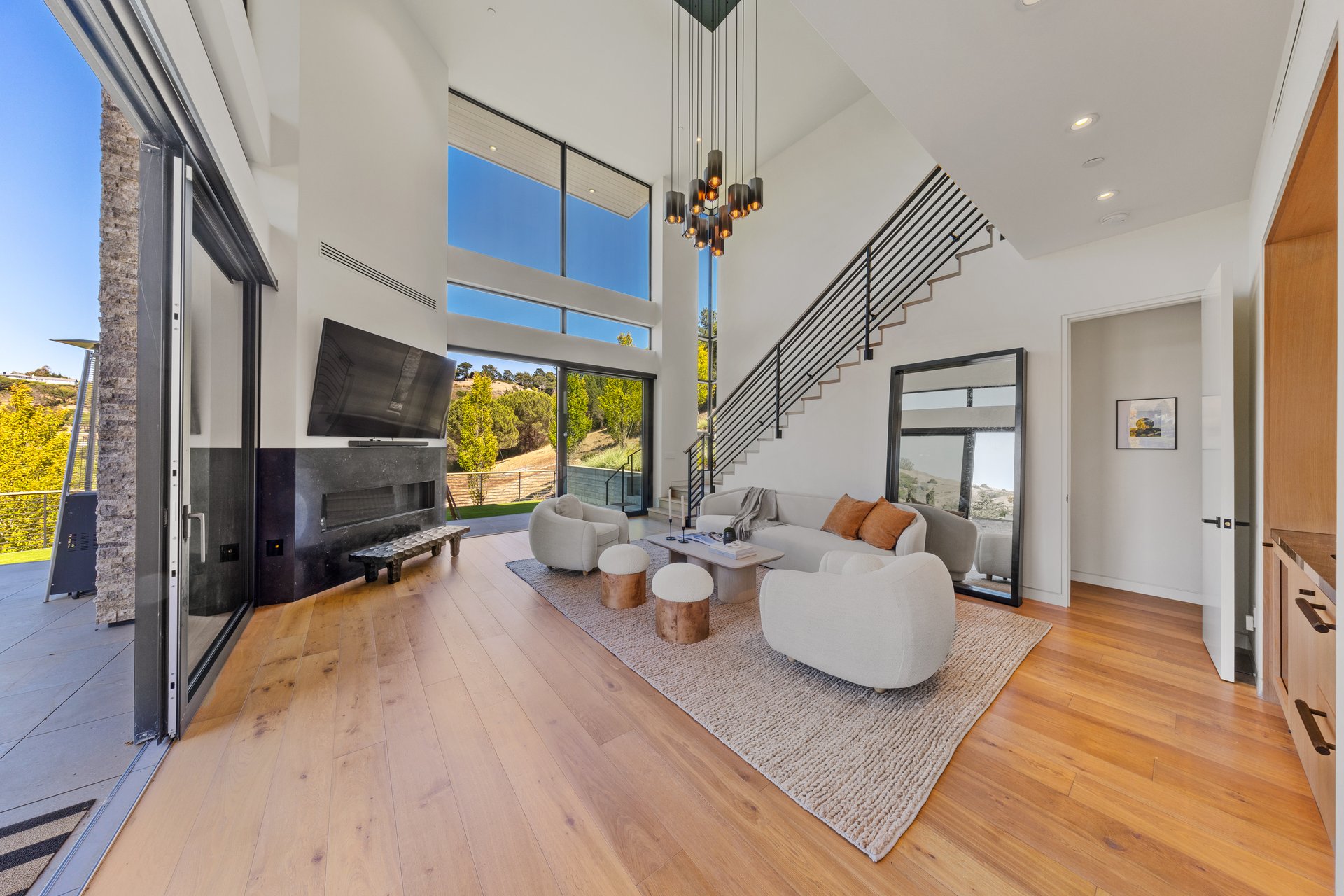 Modern Luxury - Completed in 2019