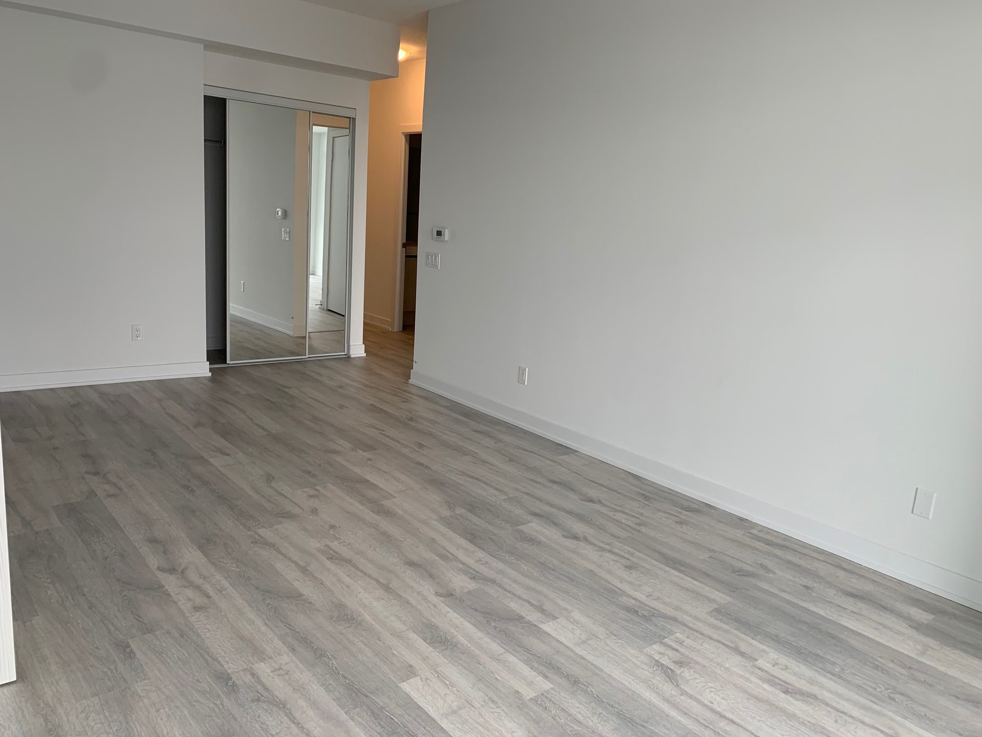 251 Manitoba St Unit: 2808