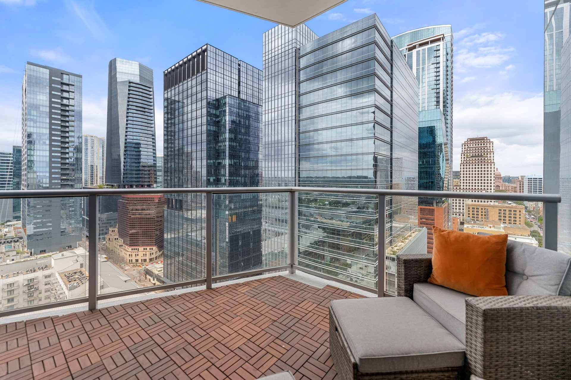 200 Congress Avenue #21E