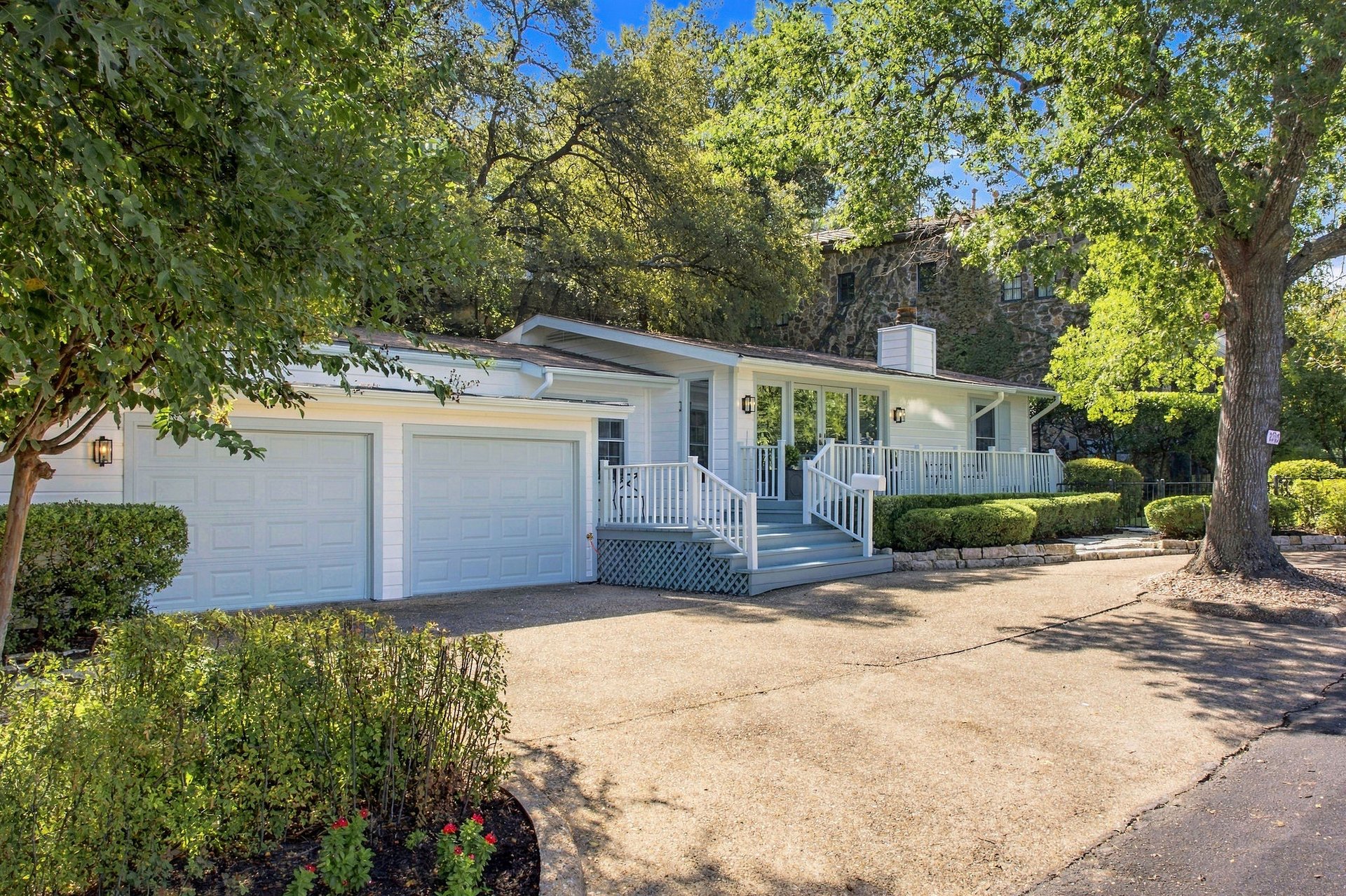 2205 Scenic Drive