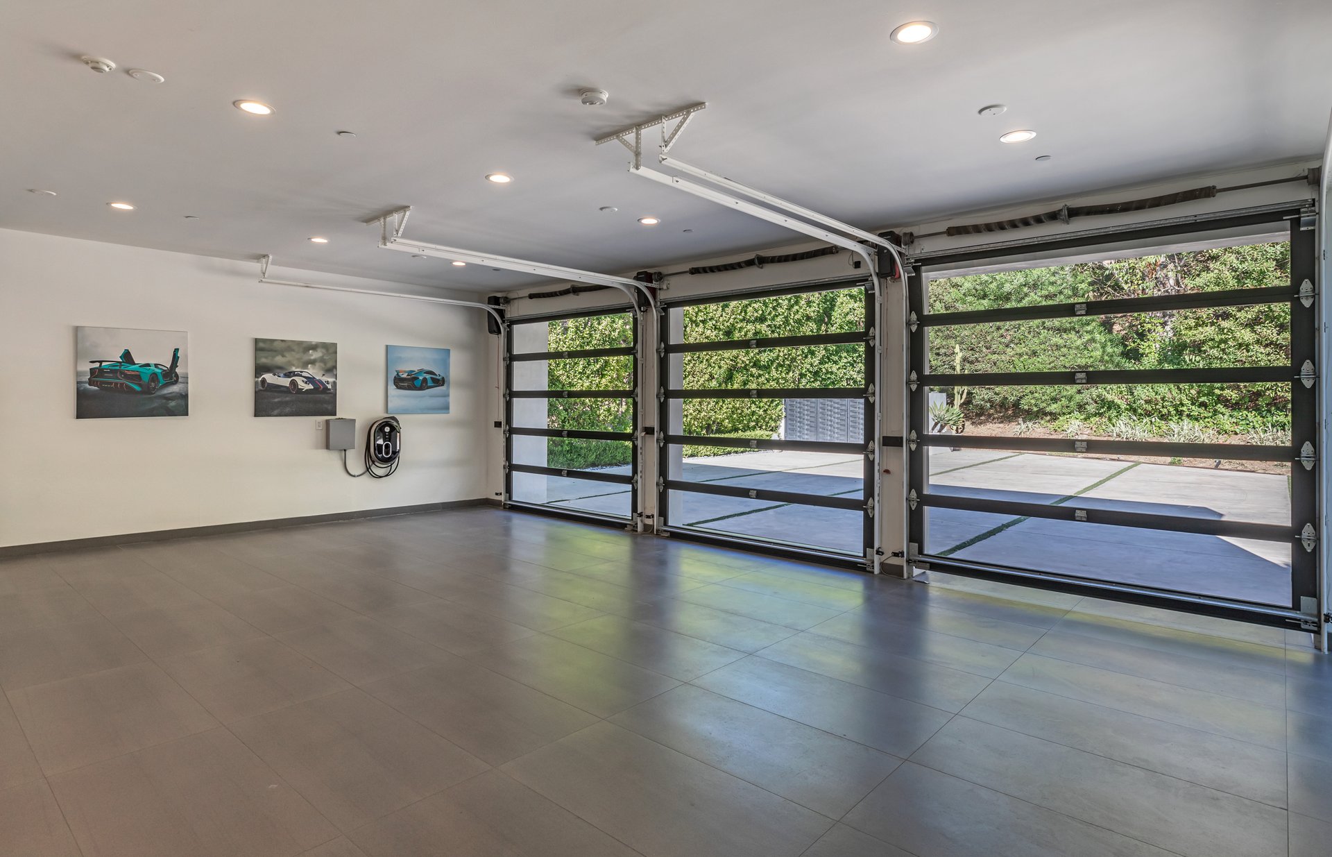 2002 LOMA VISTA DR