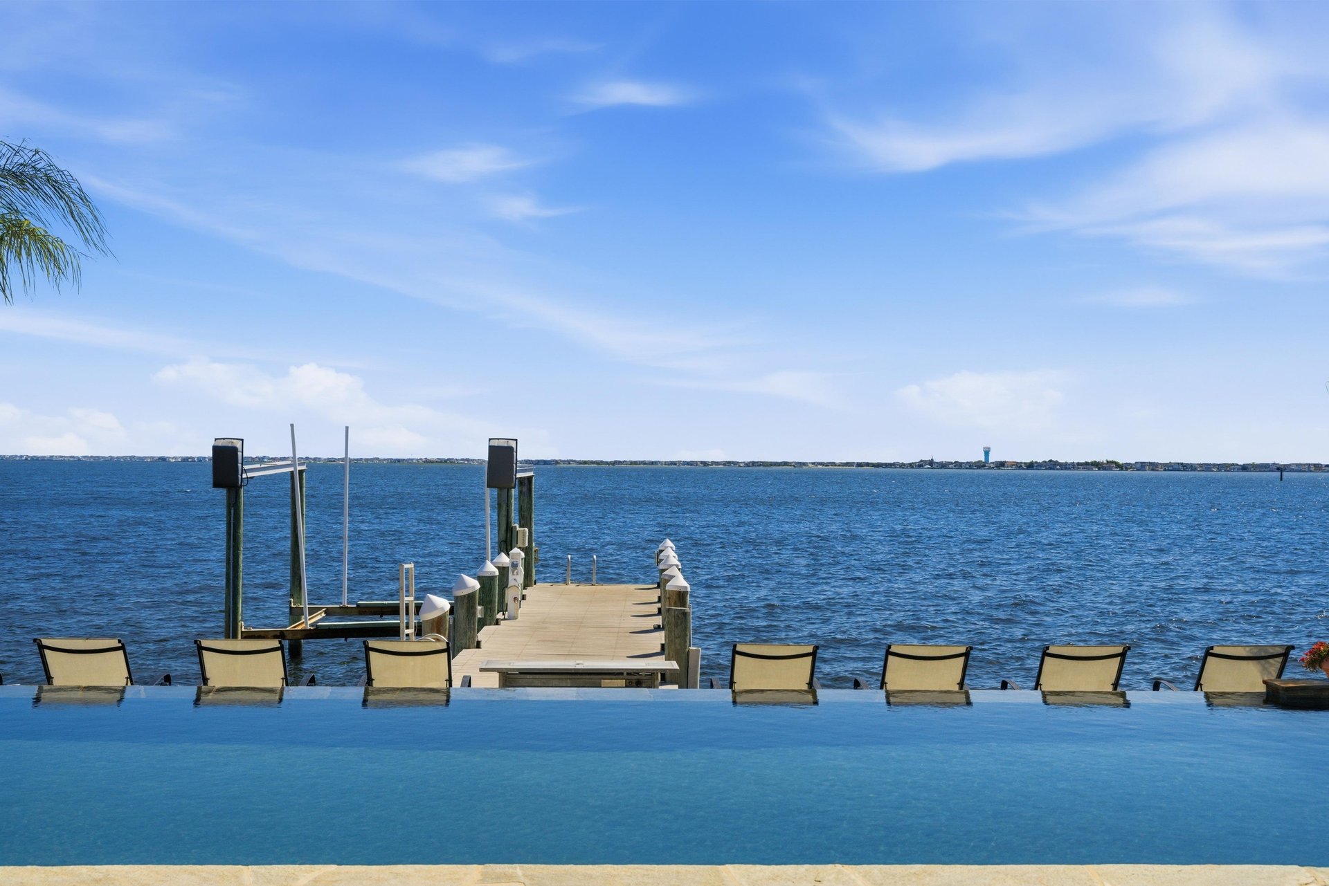 3331-3333 LONG POINT DRIVE