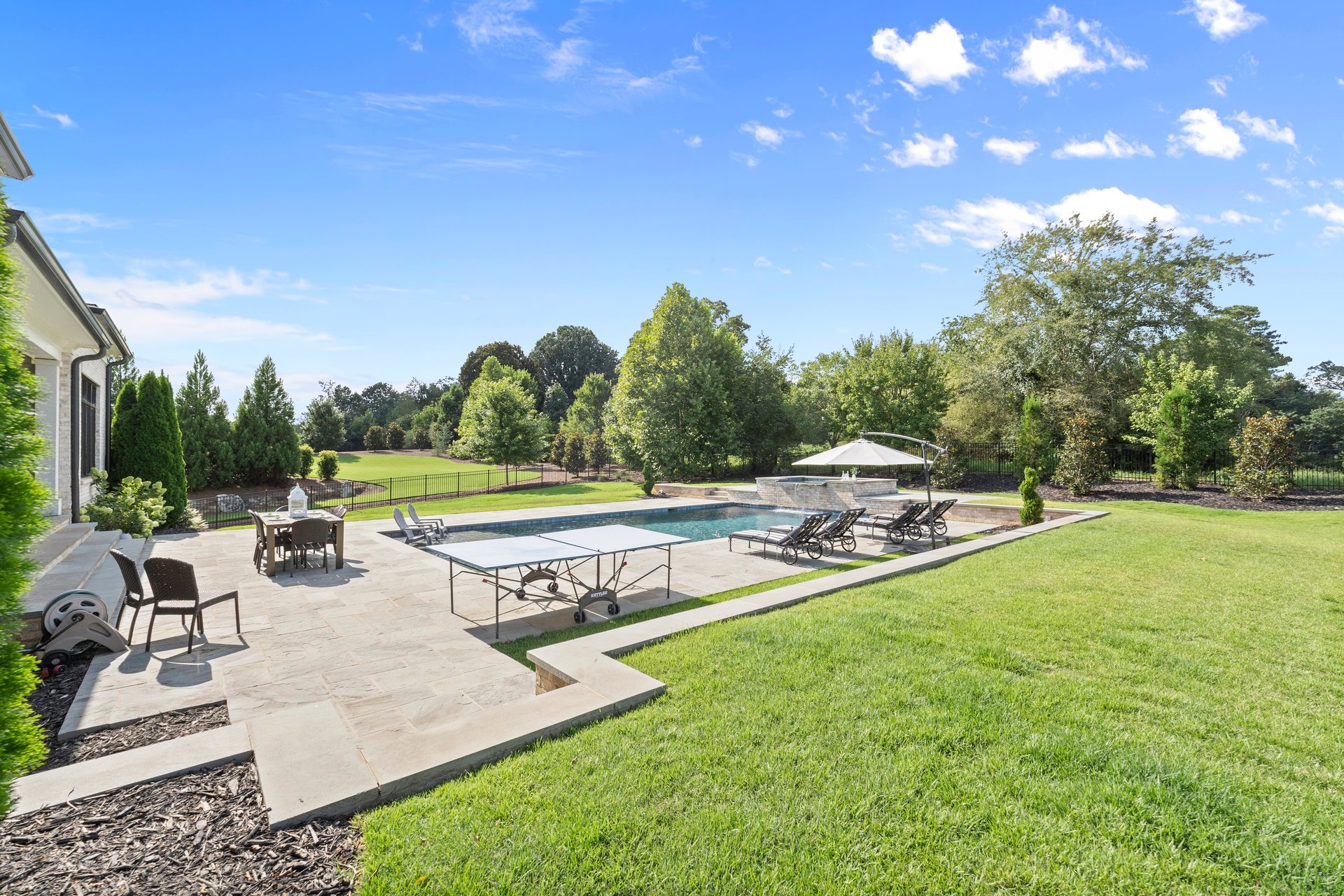  10160 Cedar Ridge Drive