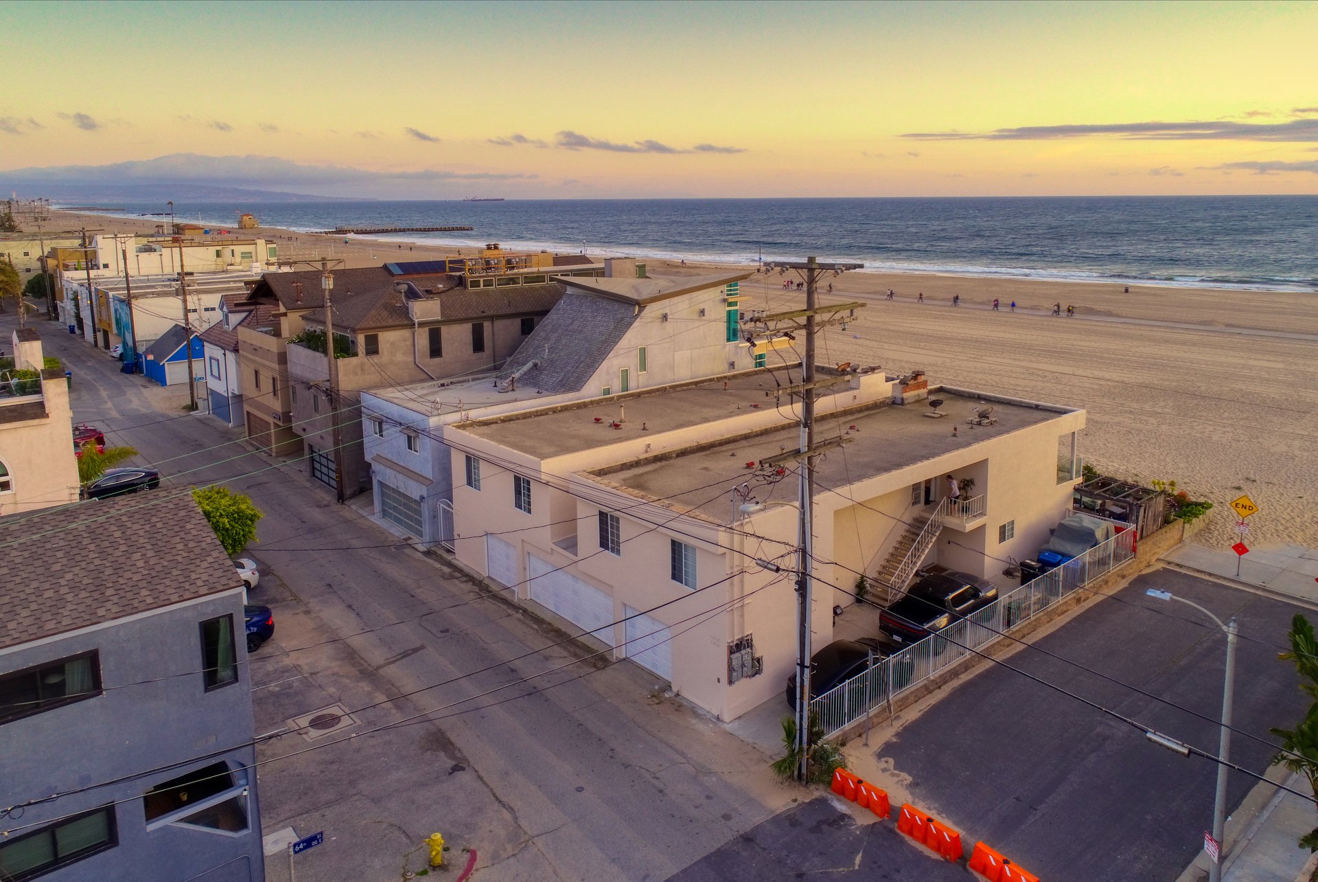 6401-6405 Ocean Front Walk