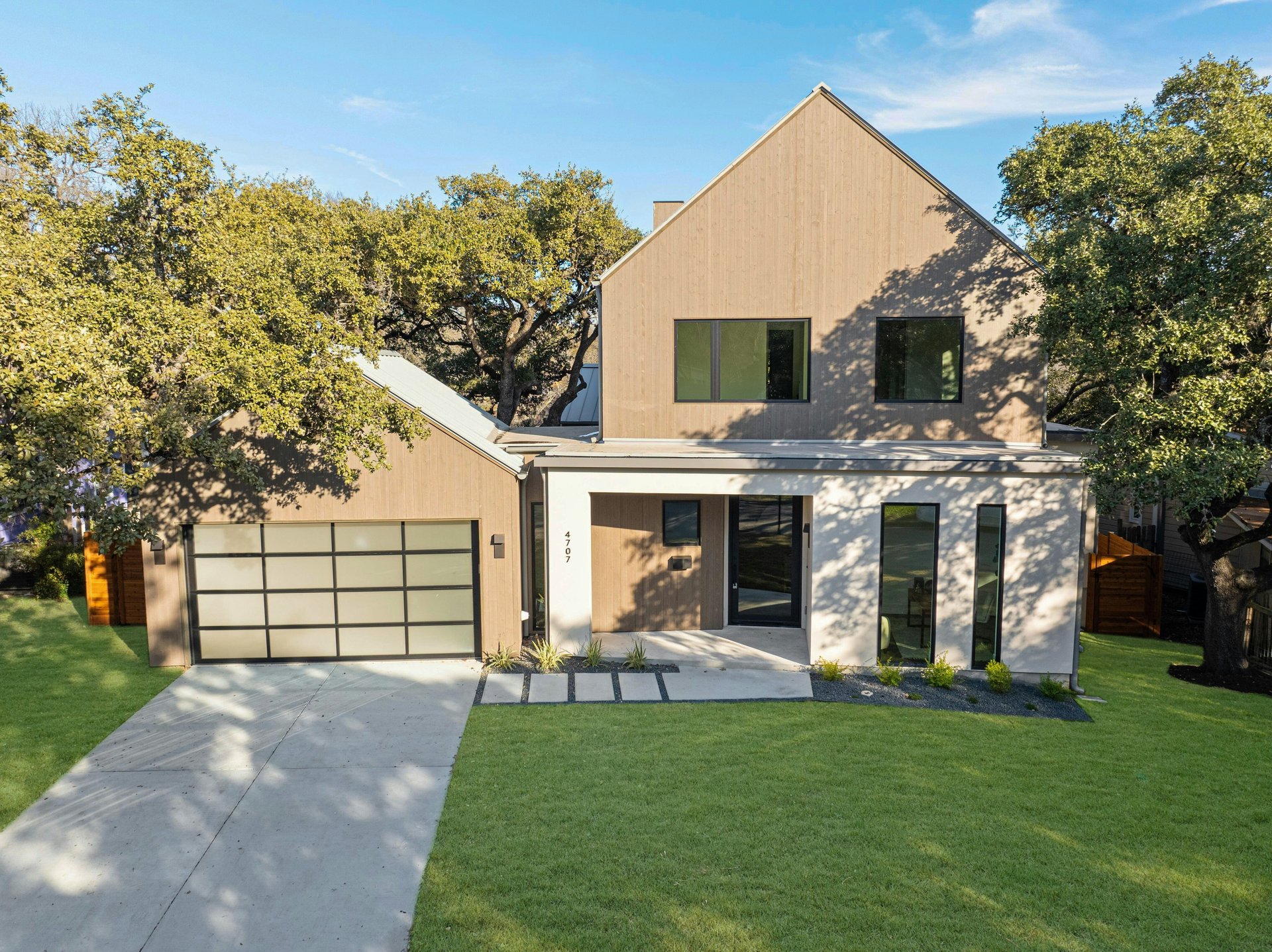 4707 Strass Drive
